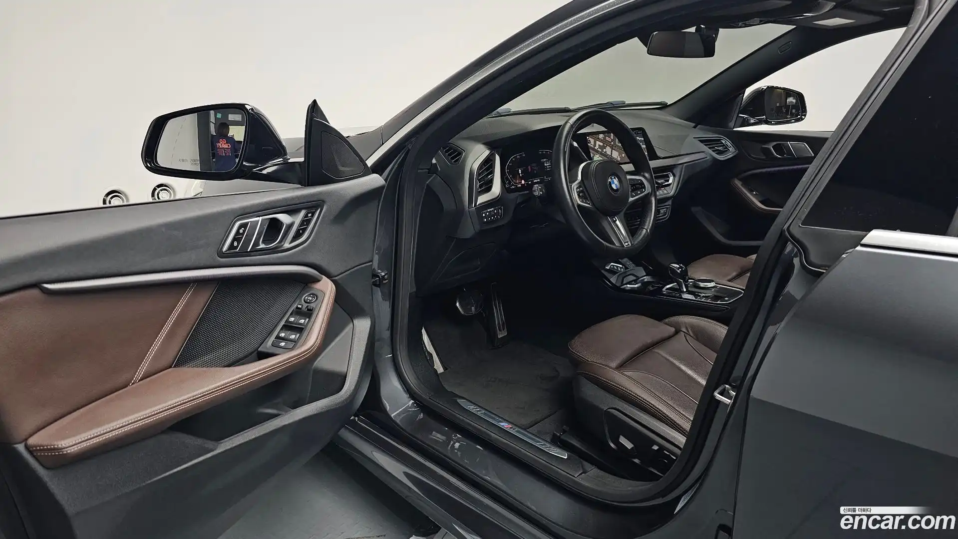 2-Series BMW 2021.2-INNER-010