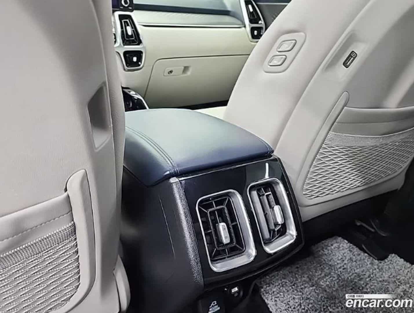 Sorento Kia 2023.1-OPTION-017