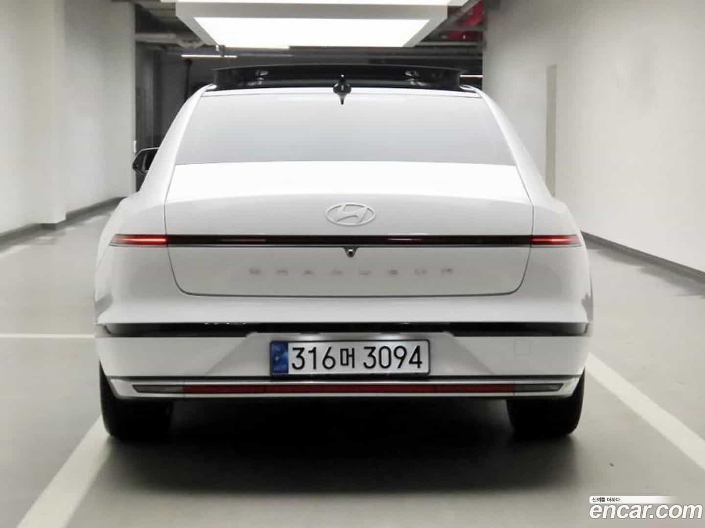 Grandeur Hyundai 2023.1-OUTER-003