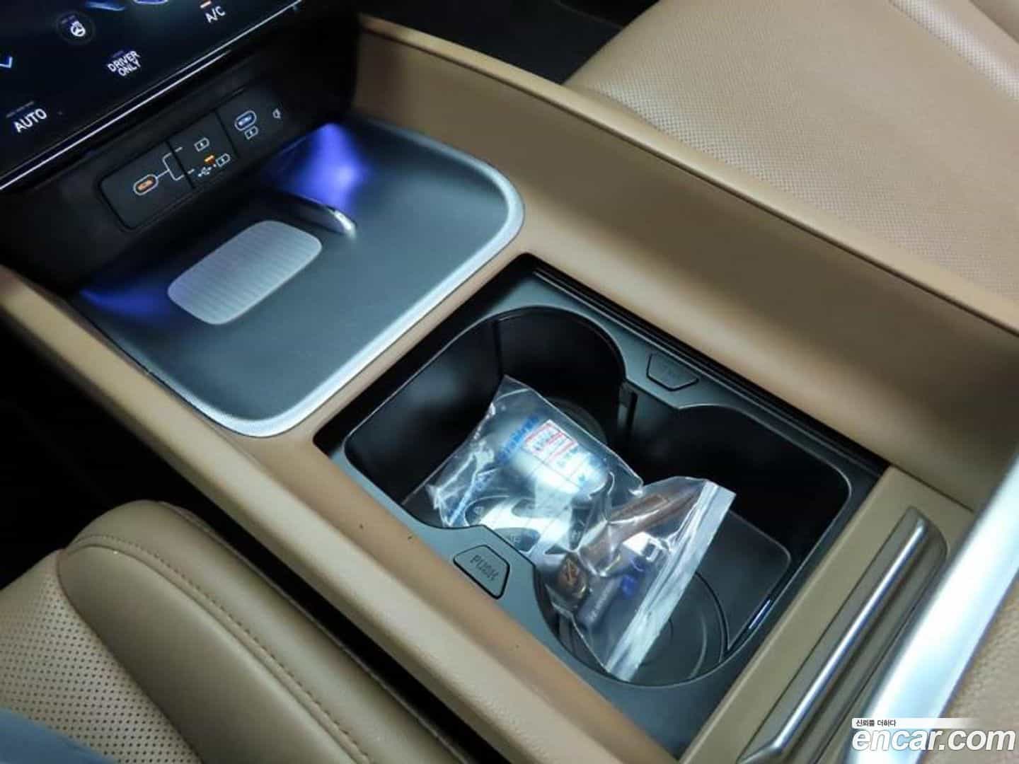 Grandeur Hyundai 2023.1-OPTION-015