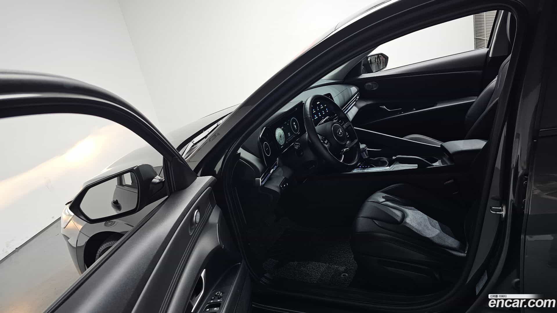 AVANTE Hyundai 2020.9-INNER-010