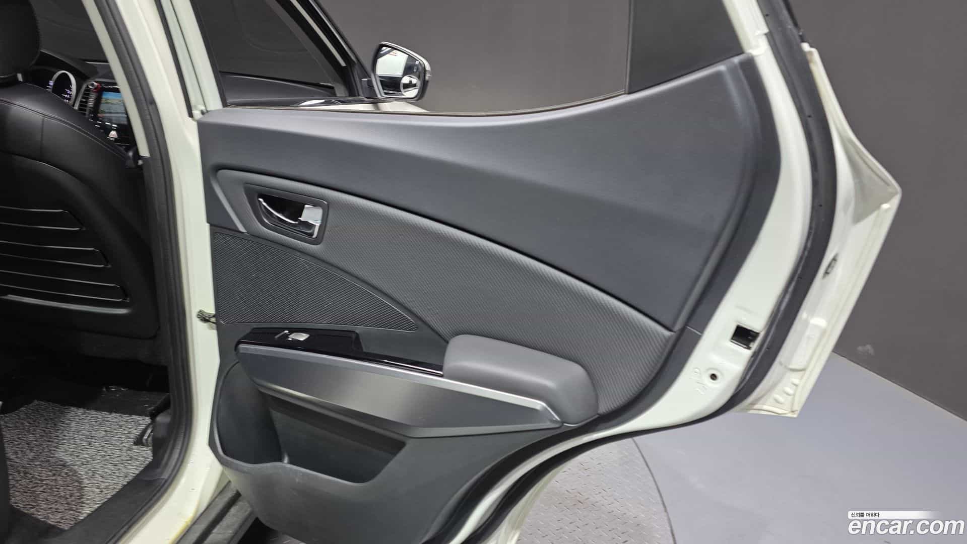 TIBOLI KG Mobility 2019.2-INNER-035