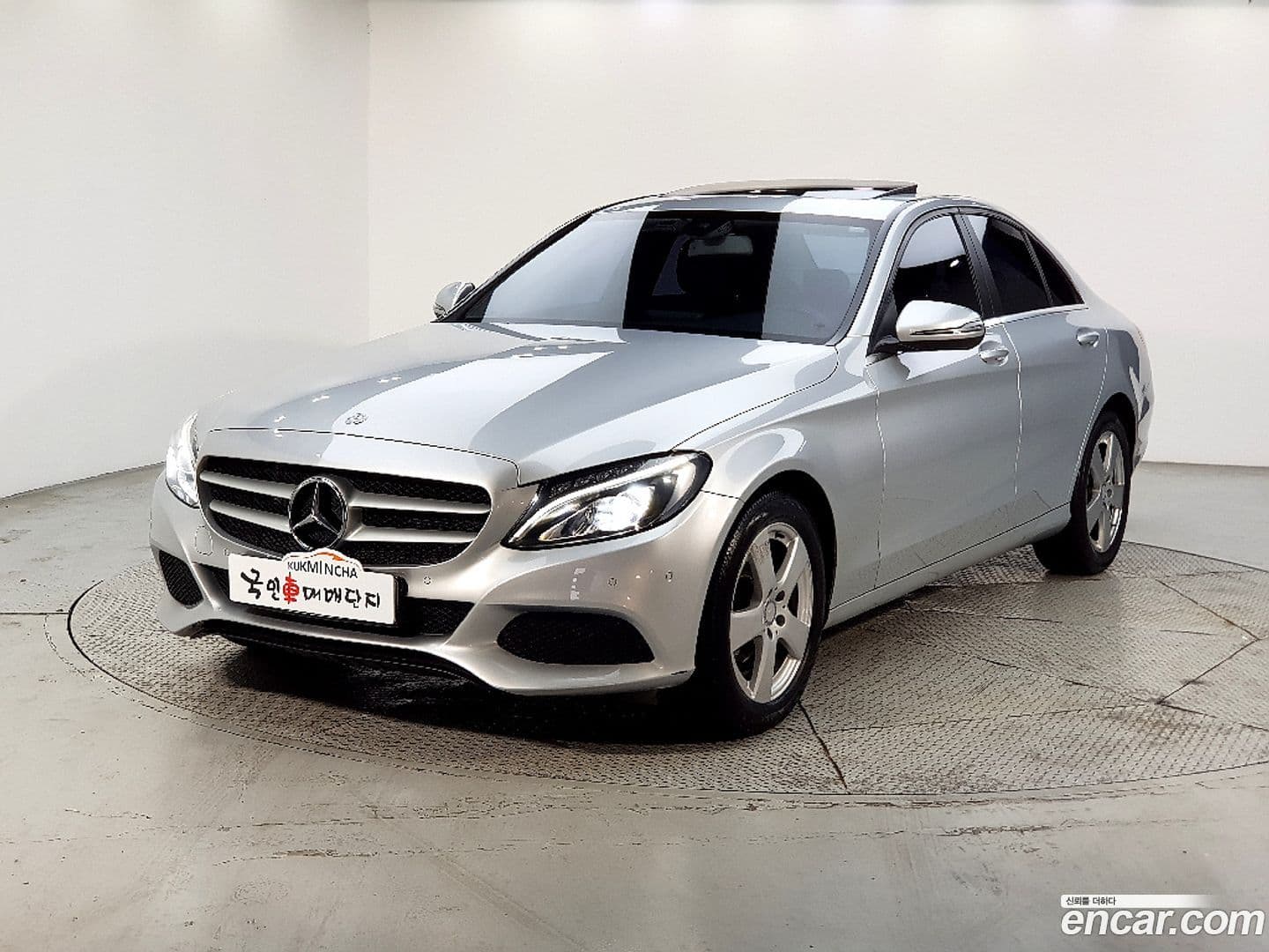 Main__Slider__Photo:C-Class Mercedes-Benz 2016.11-0