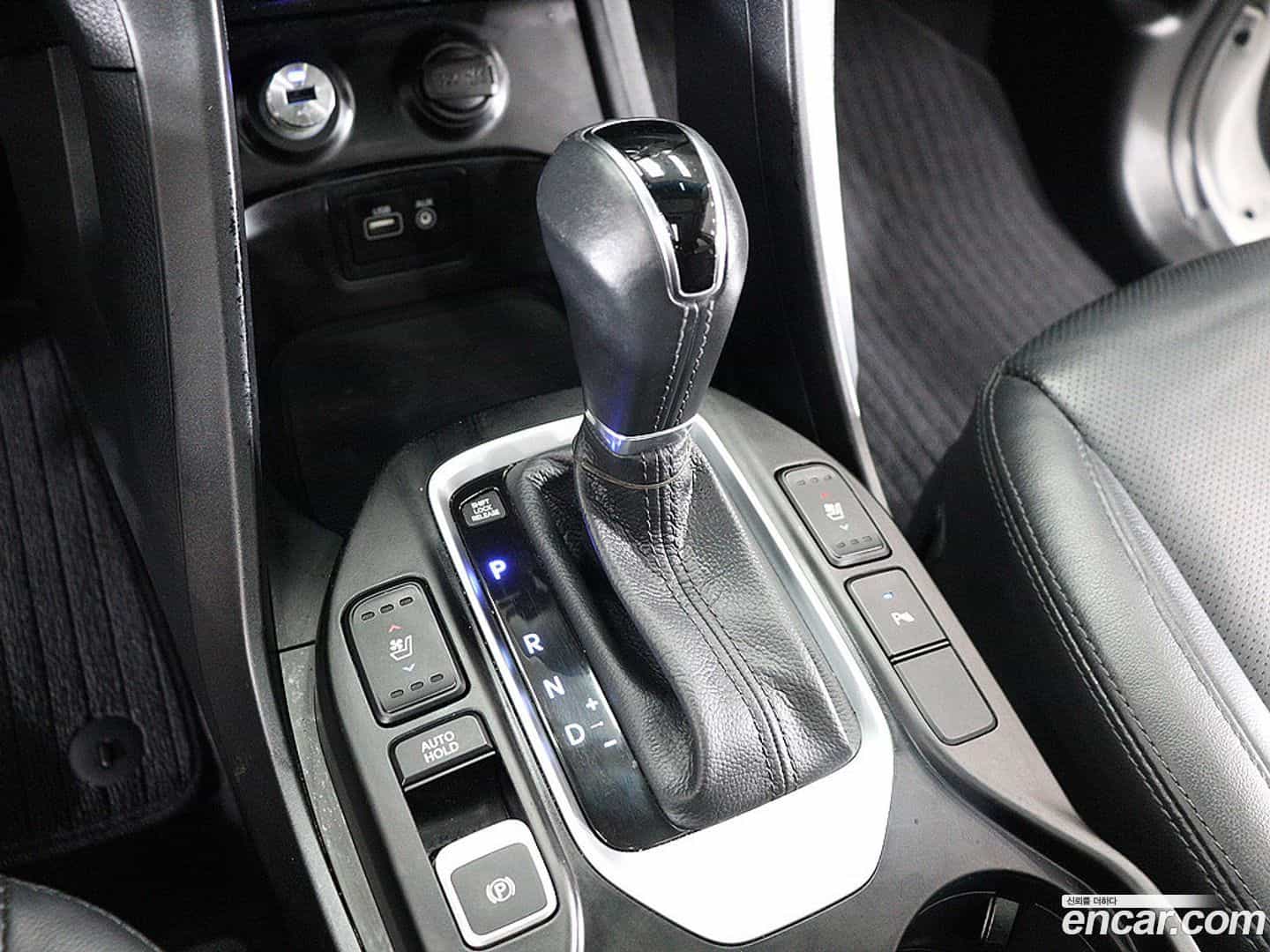 Santafe Hyundai 2016.3-INNER-008