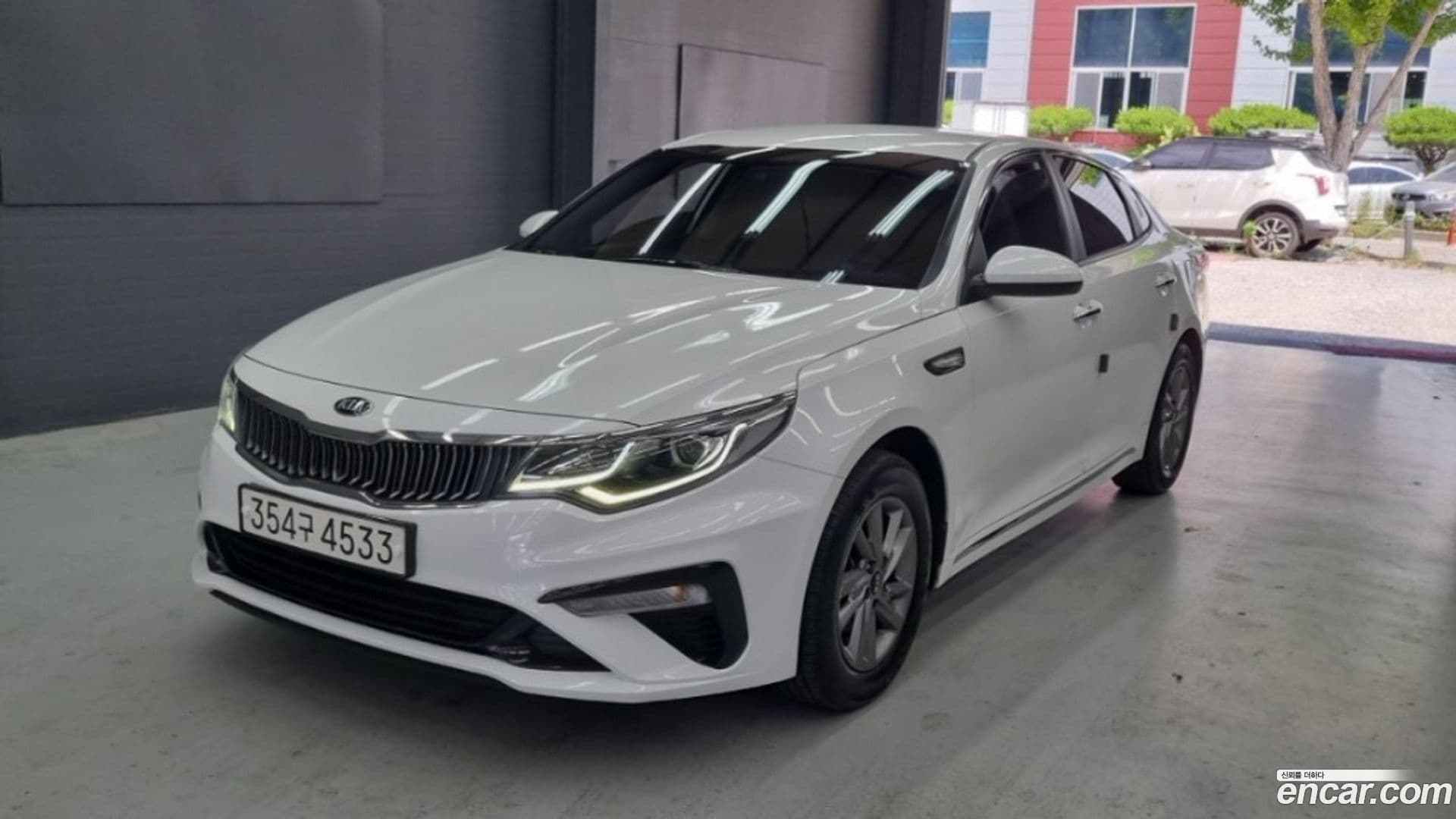 Main__Slider__Photo:K5 Kia 2019.5-0