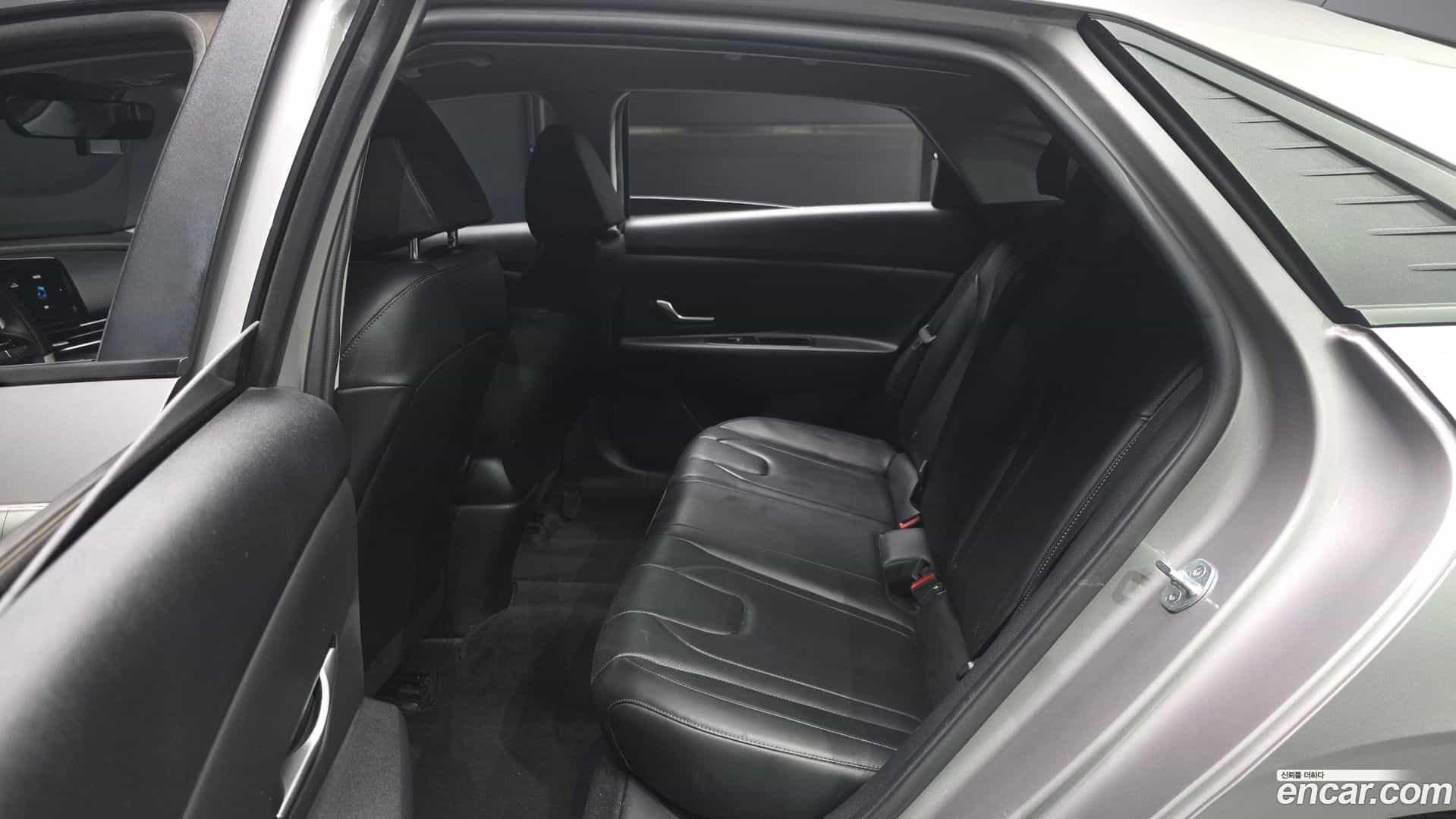 AVANTE Hyundai 2021.3-OPTION-015