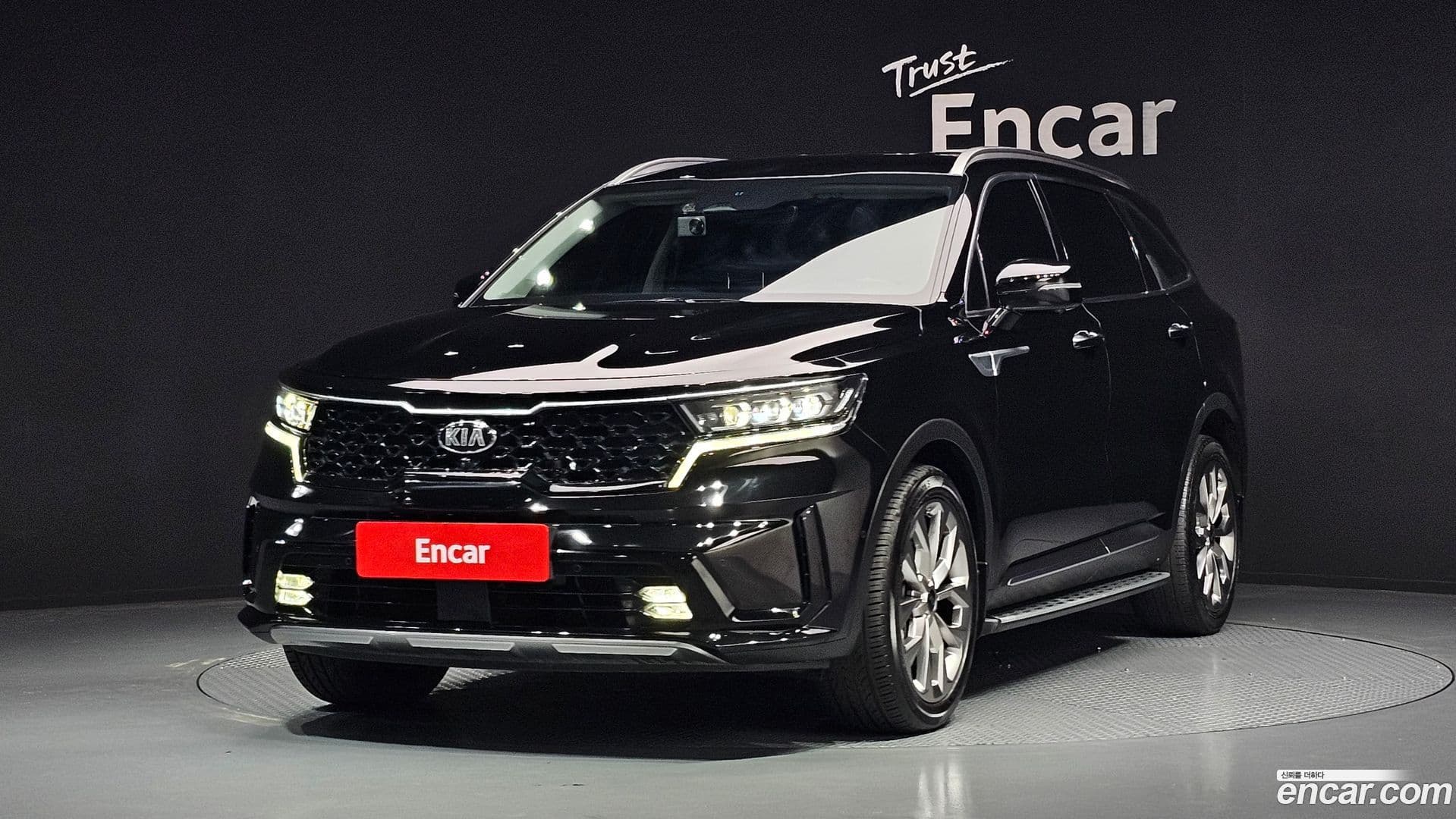 Main__Slider__Photo:Sorento Kia 2021.2-0