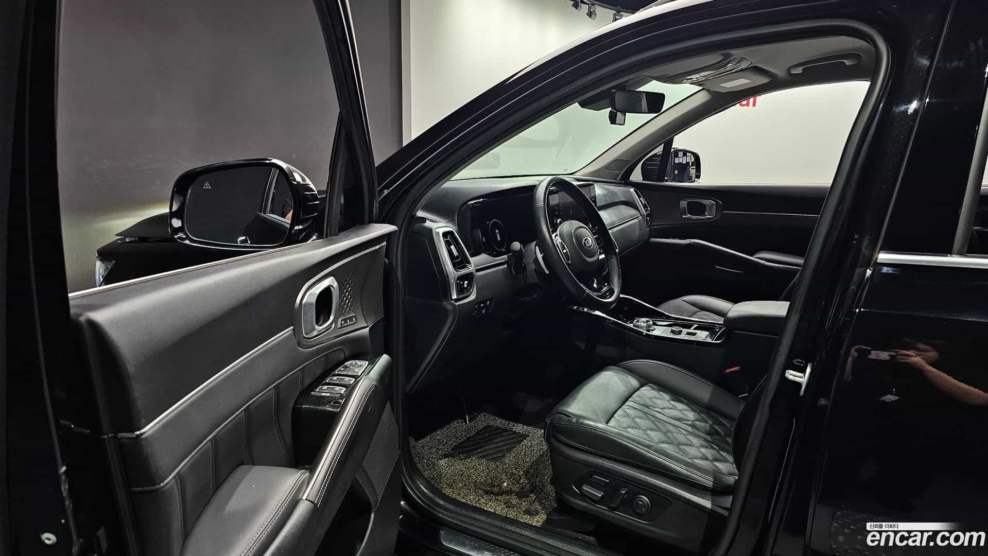 Sorento Kia 2021.2-INNER-010