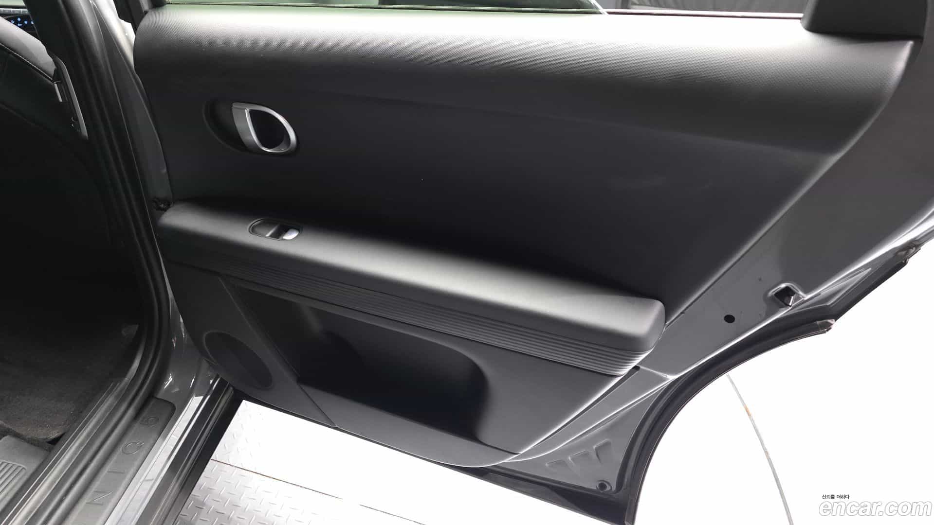 Ioniq5 Hyundai 2022.11-INNER-035