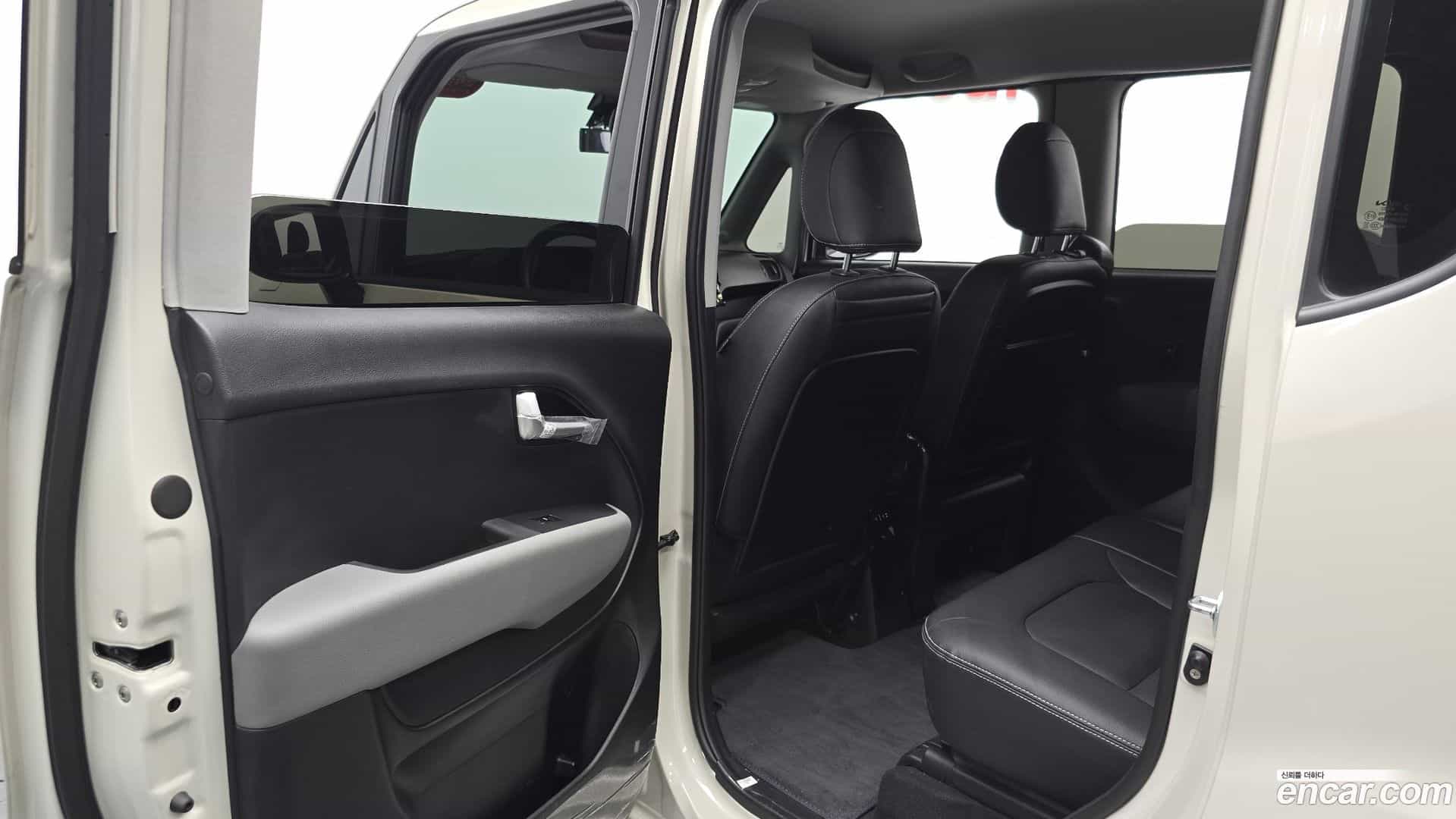 RAY Kia 2022.10-INNER-036