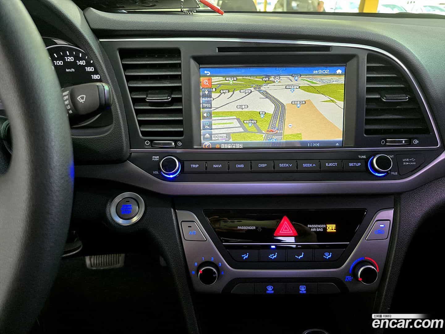 AVANTE Hyundai 2018.2-INNER-010