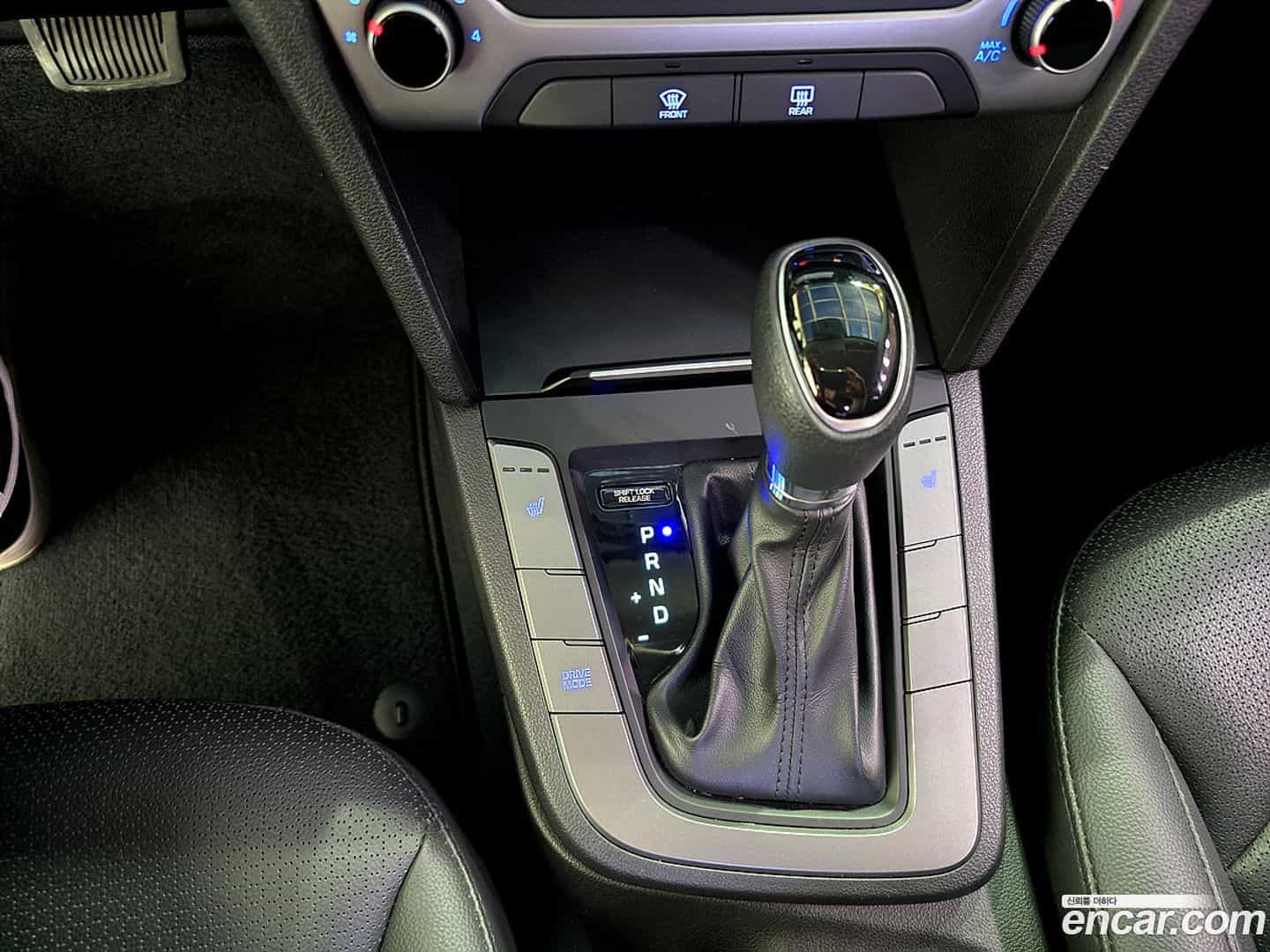 AVANTE Hyundai 2018.2-OPTION-015