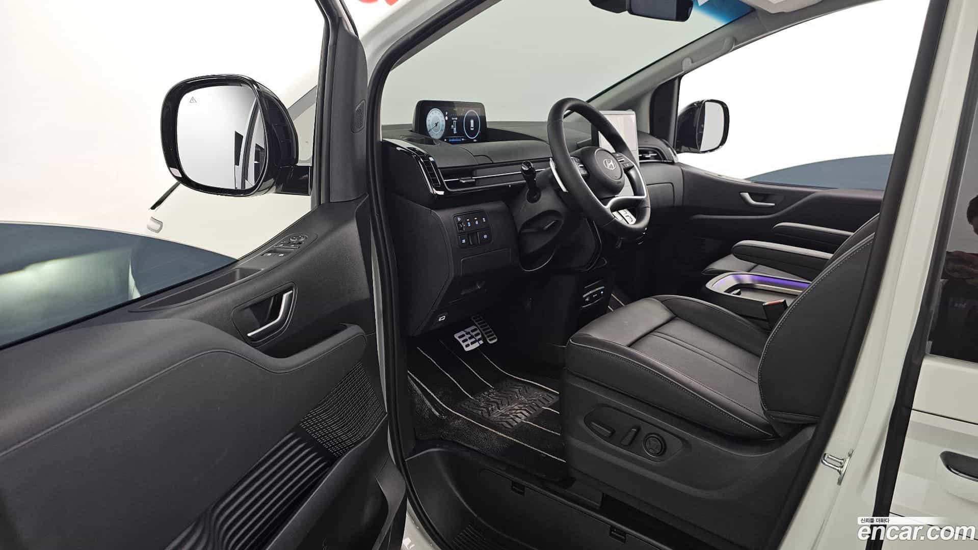 Staria Hyundai 2025.6-INNER-010