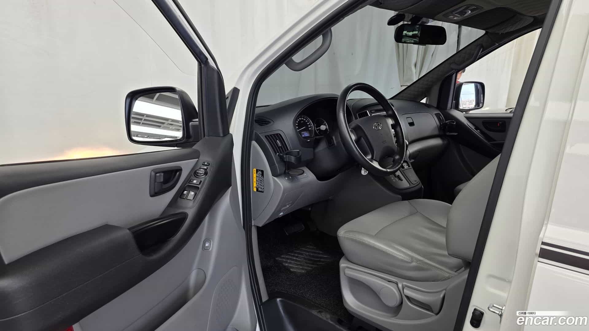Starex Hyundai 2021.5-INNER-010