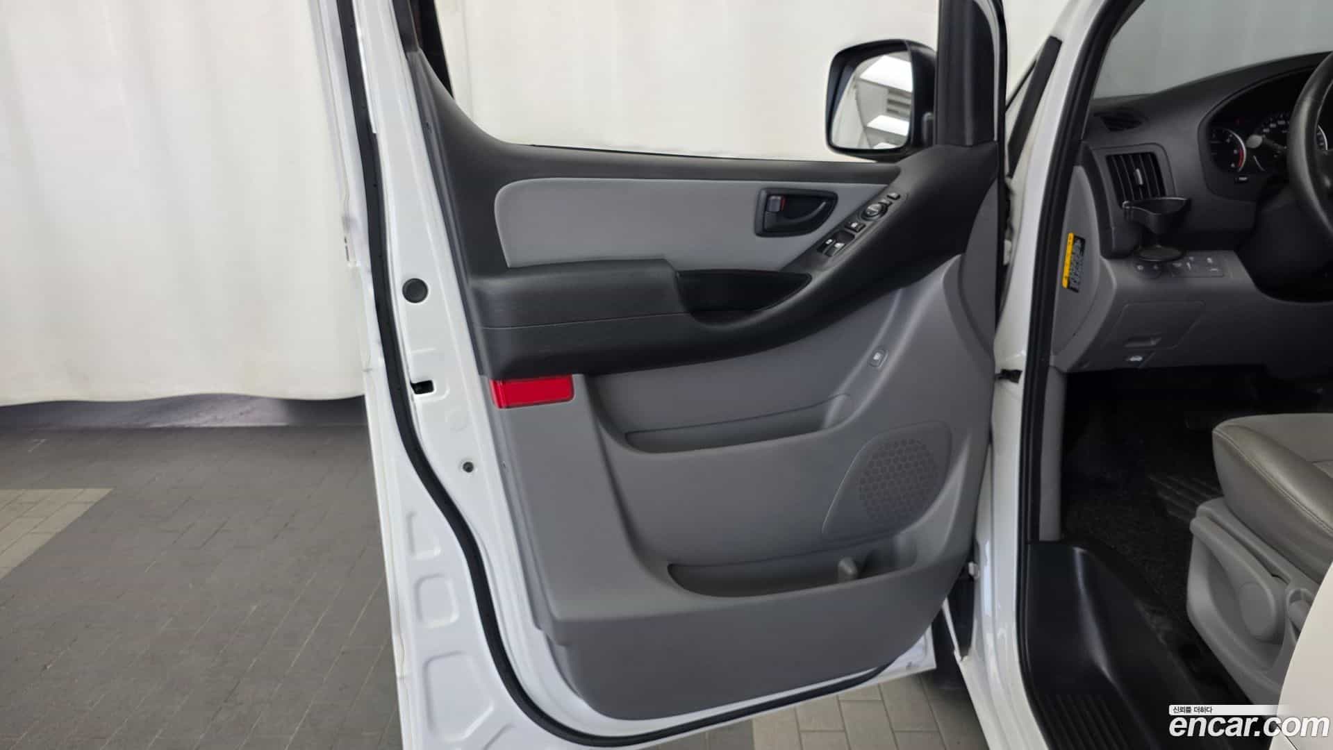 Starex Hyundai 2021.5-INNER-034