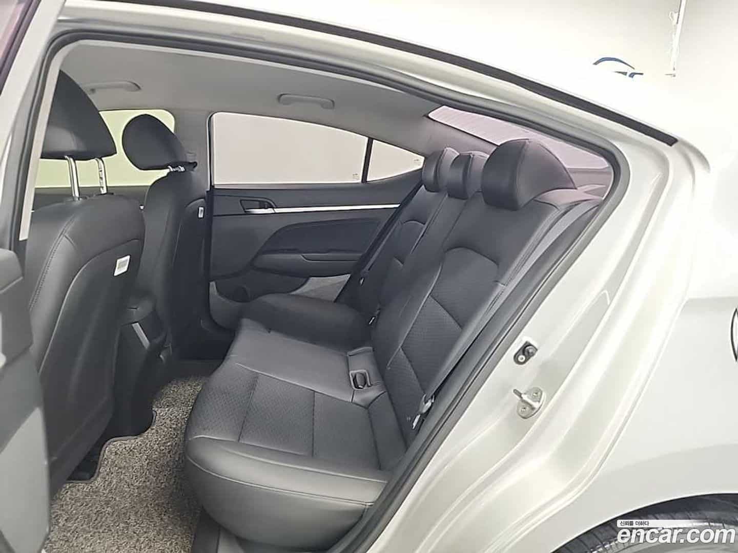AVANTE Hyundai 2019.2-OPTION-016