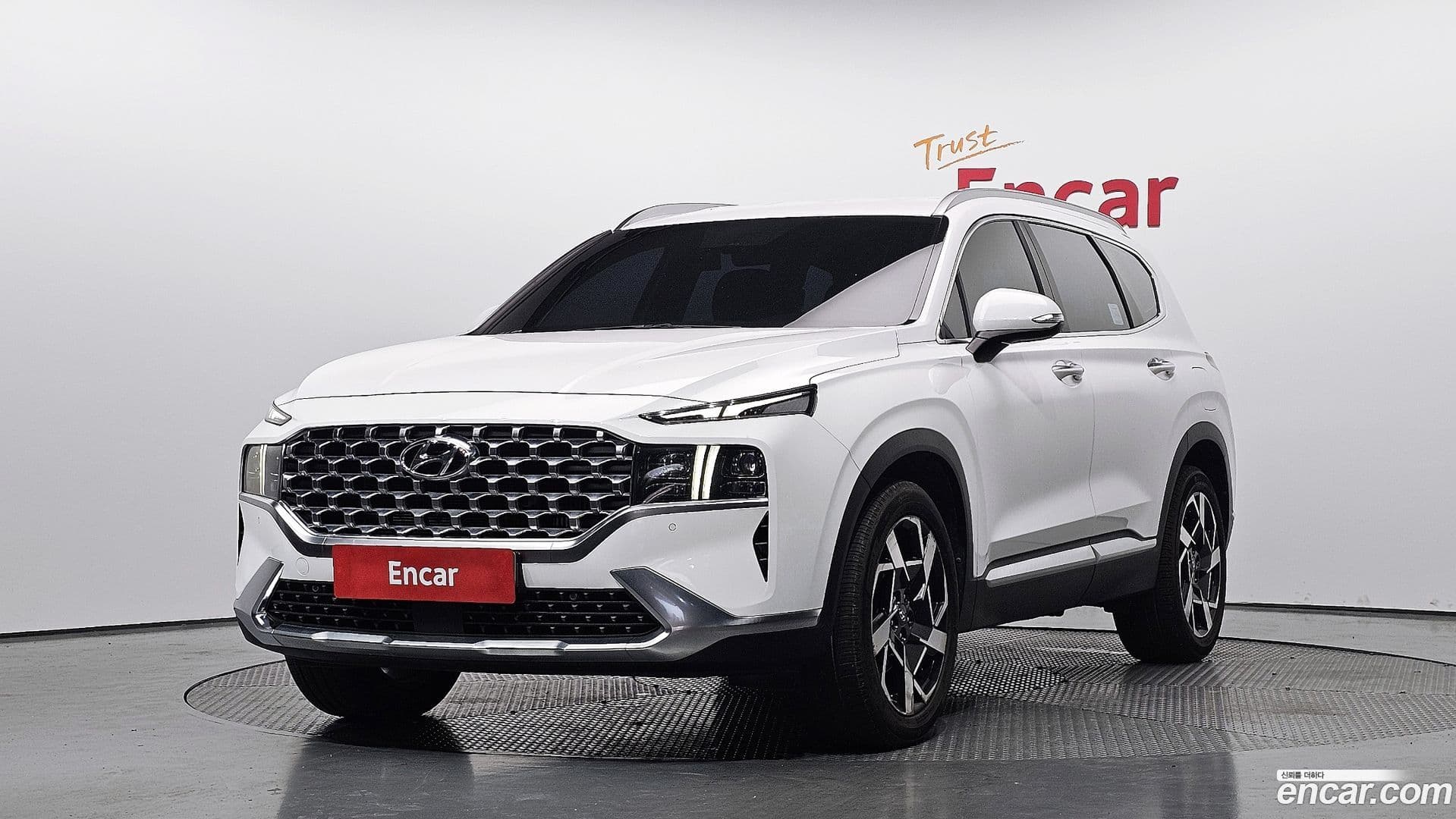 Main__Slider__Photo:Santafe Hyundai 2021.3-0