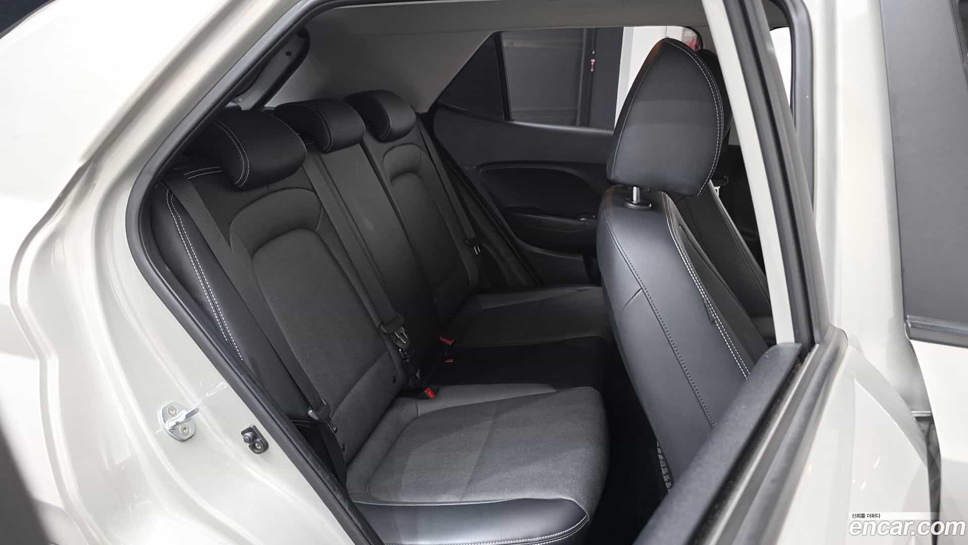 Venue Hyundai 2019.10-OPTION-015