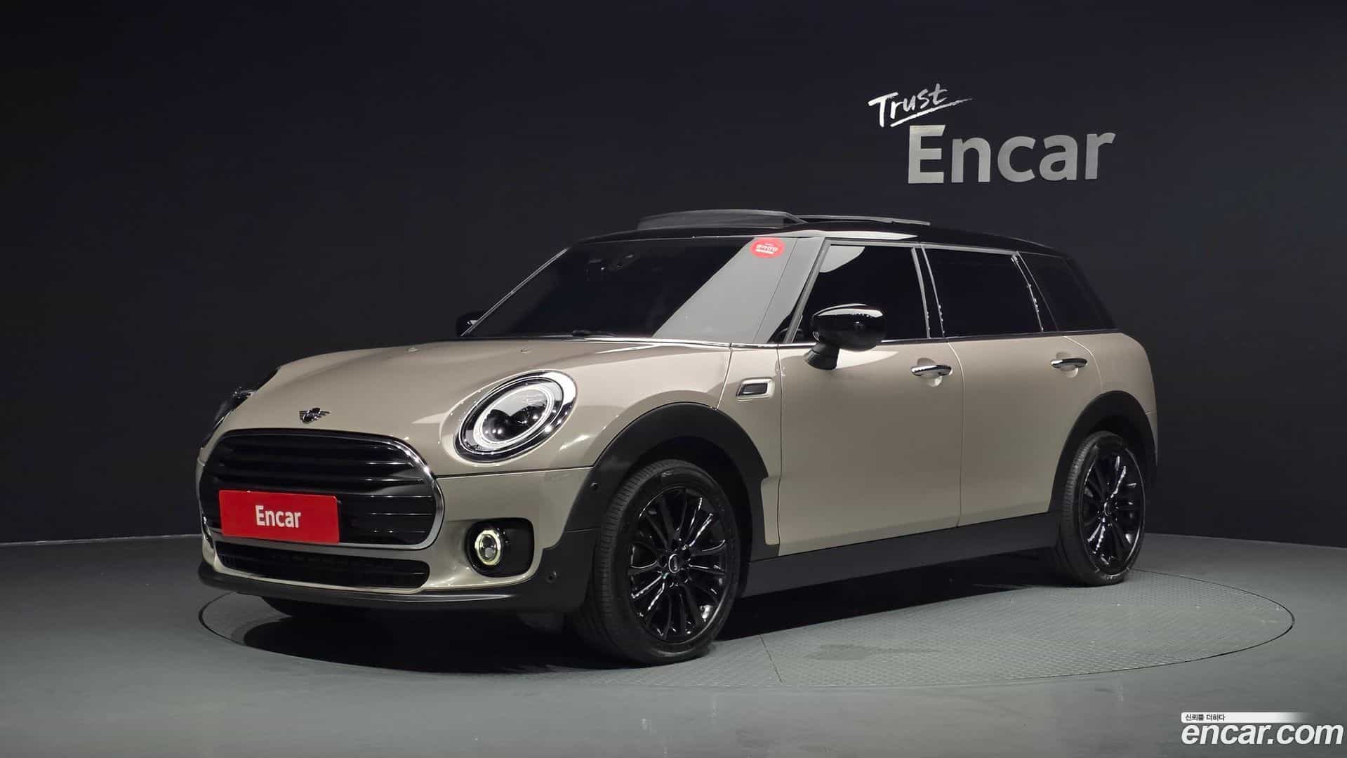 Clubman Mini 2021.11-OUTER-001