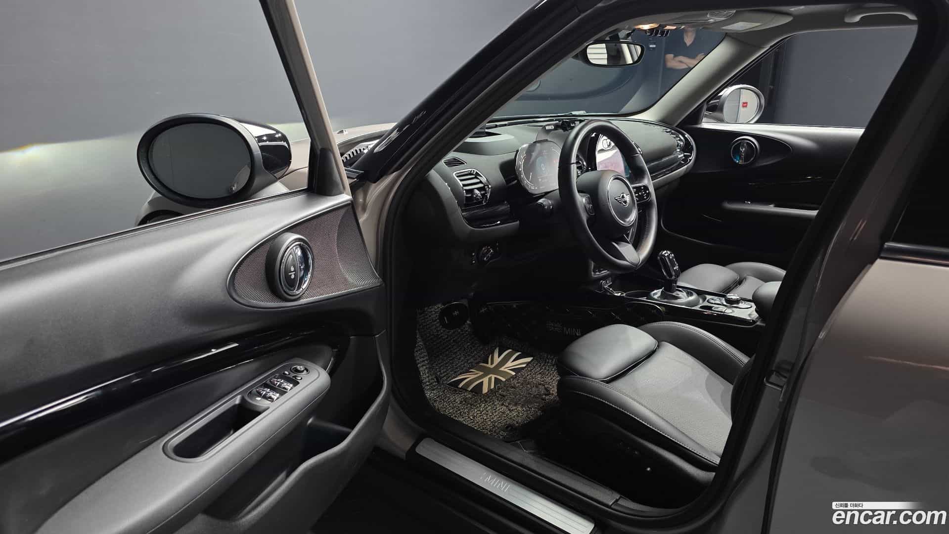 Clubman Mini 2021.11-INNER-010