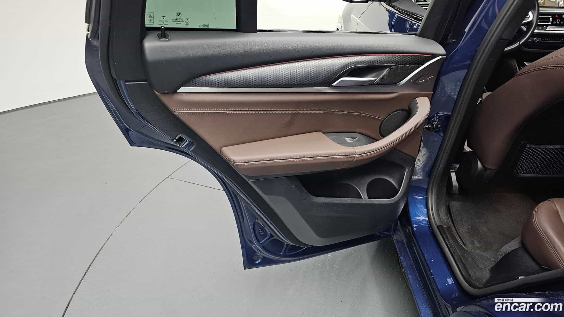 X4 BMW 2022.3-INNER-035