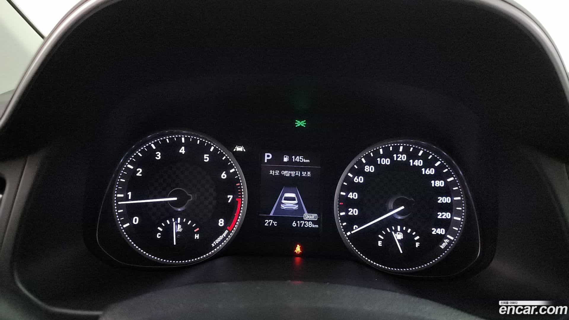 AVANTE Hyundai 2018.10-INNER-008
