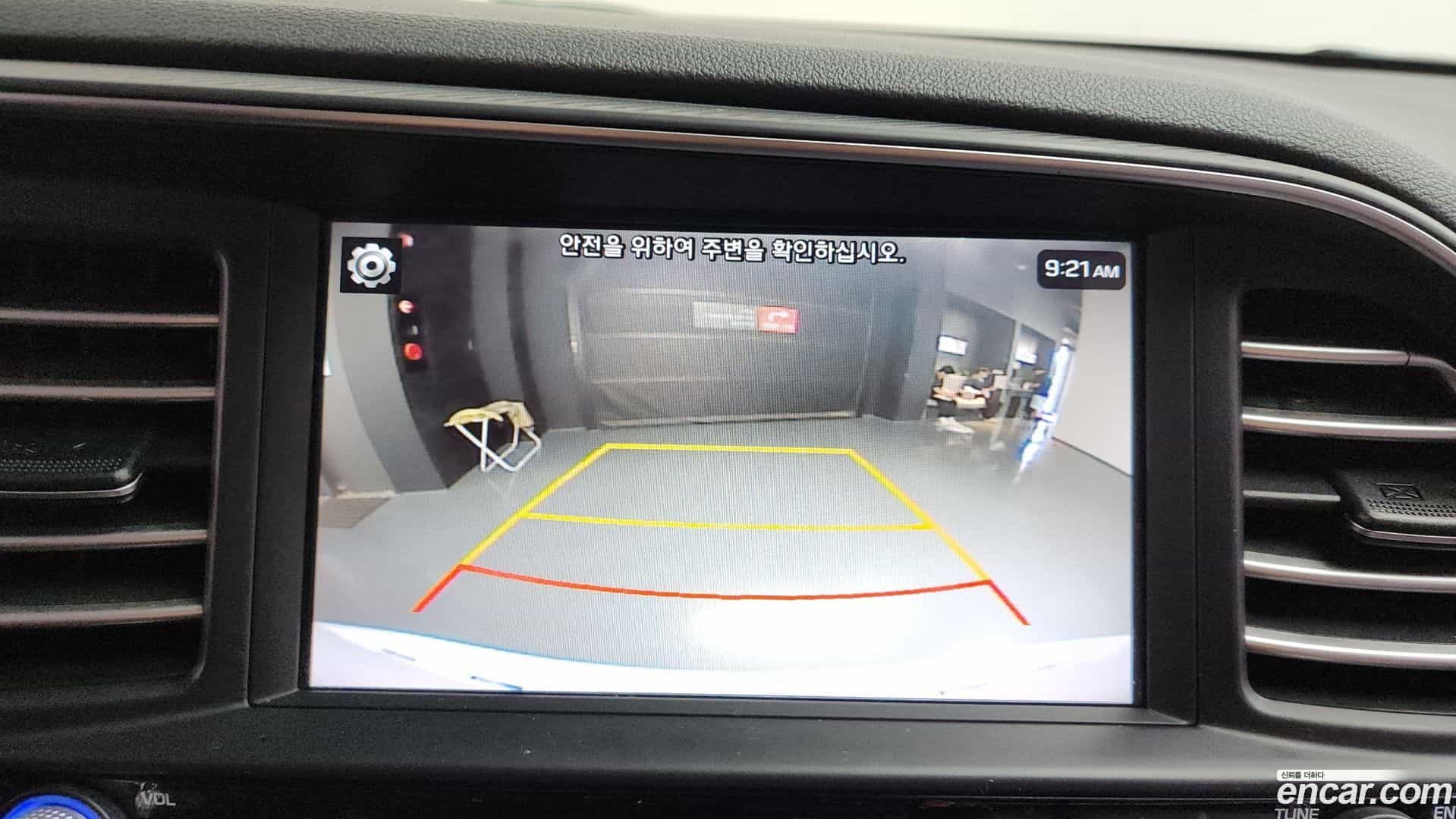 AVANTE Hyundai 2018.10-OPTION-019