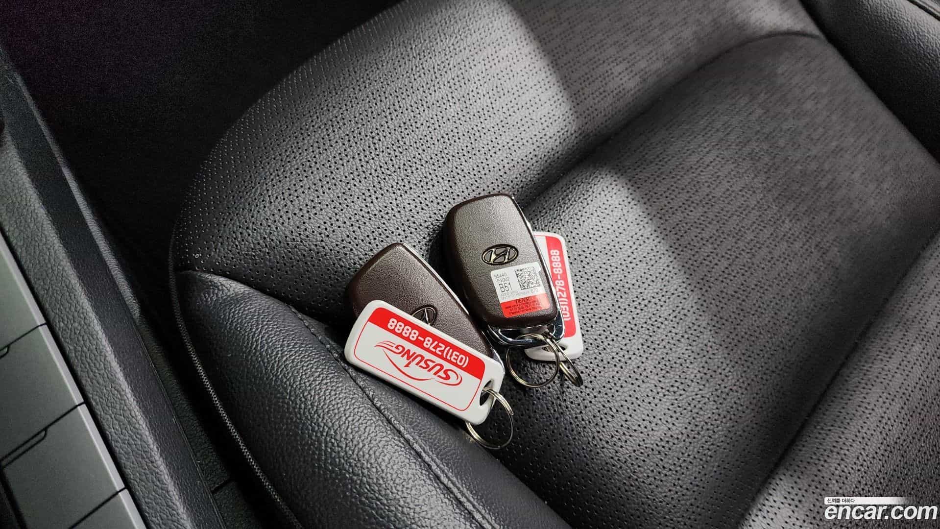 AVANTE Hyundai 2018.10-OPTION-020