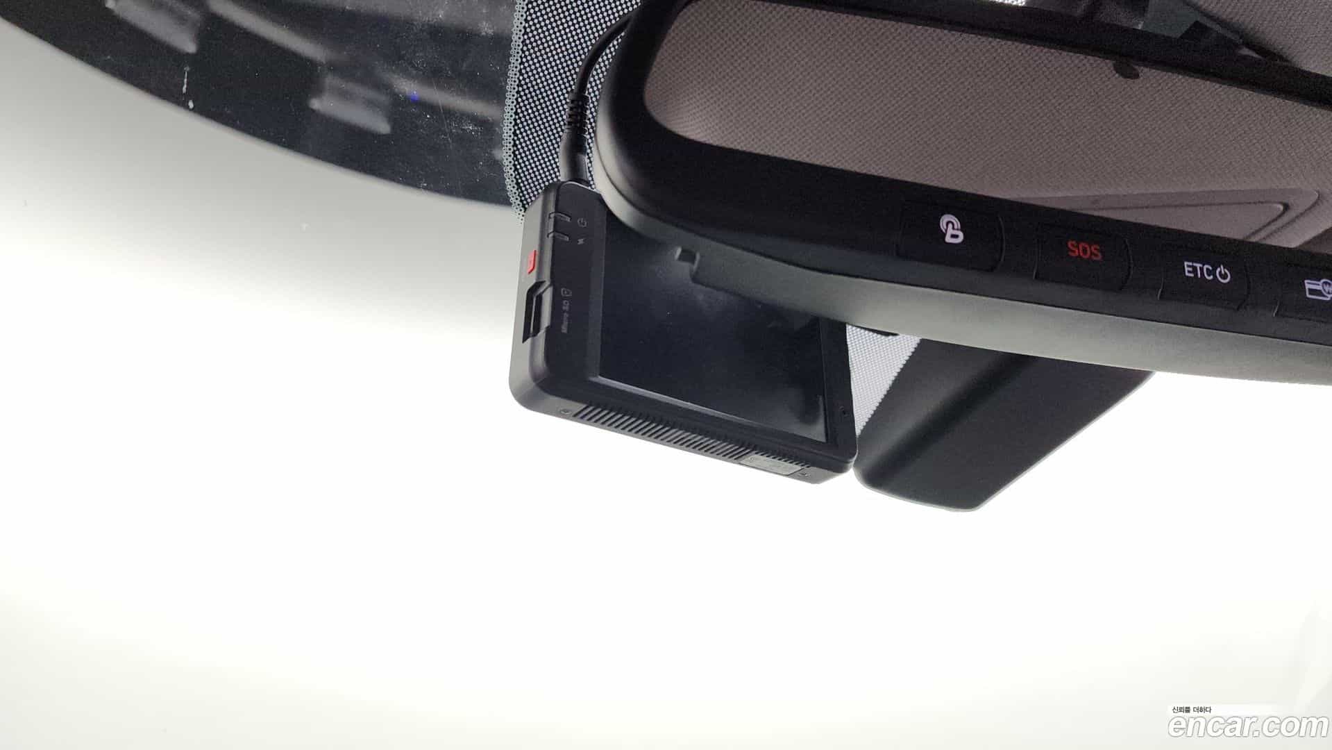 AVANTE Hyundai 2018.10-OPTION-023