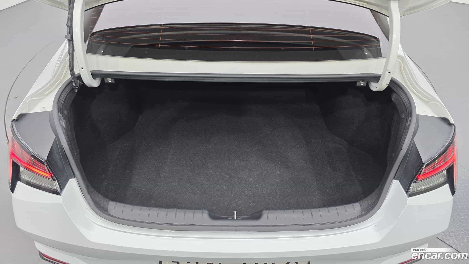 AVANTE Hyundai 2021.5-OPTION-024
