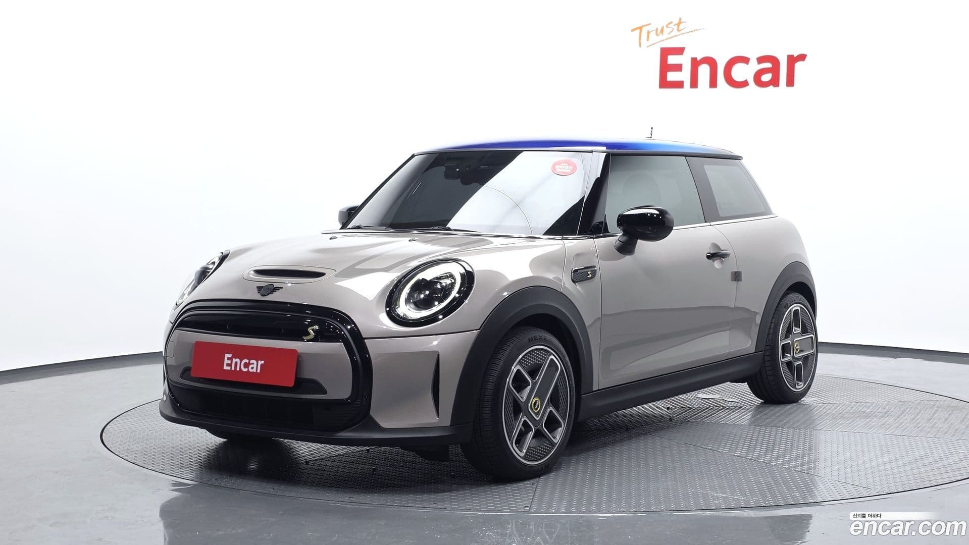 Main__Slider__Photo:Cooper Mini 2022.4-0