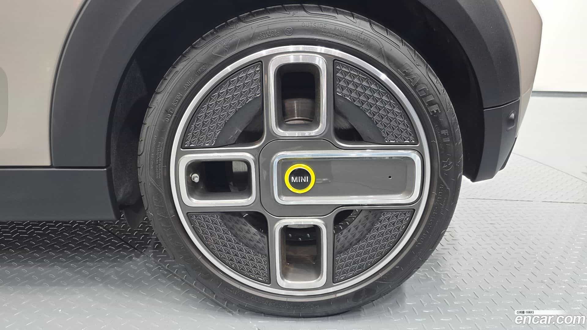 Cooper Mini 2022.4-OUTER-031
