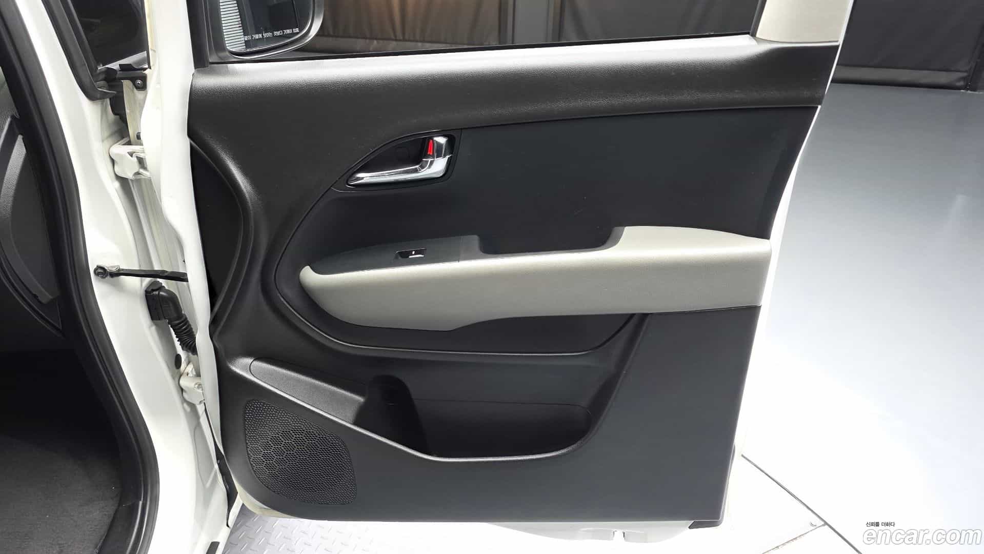 RAY Kia 2022.1-INNER-035