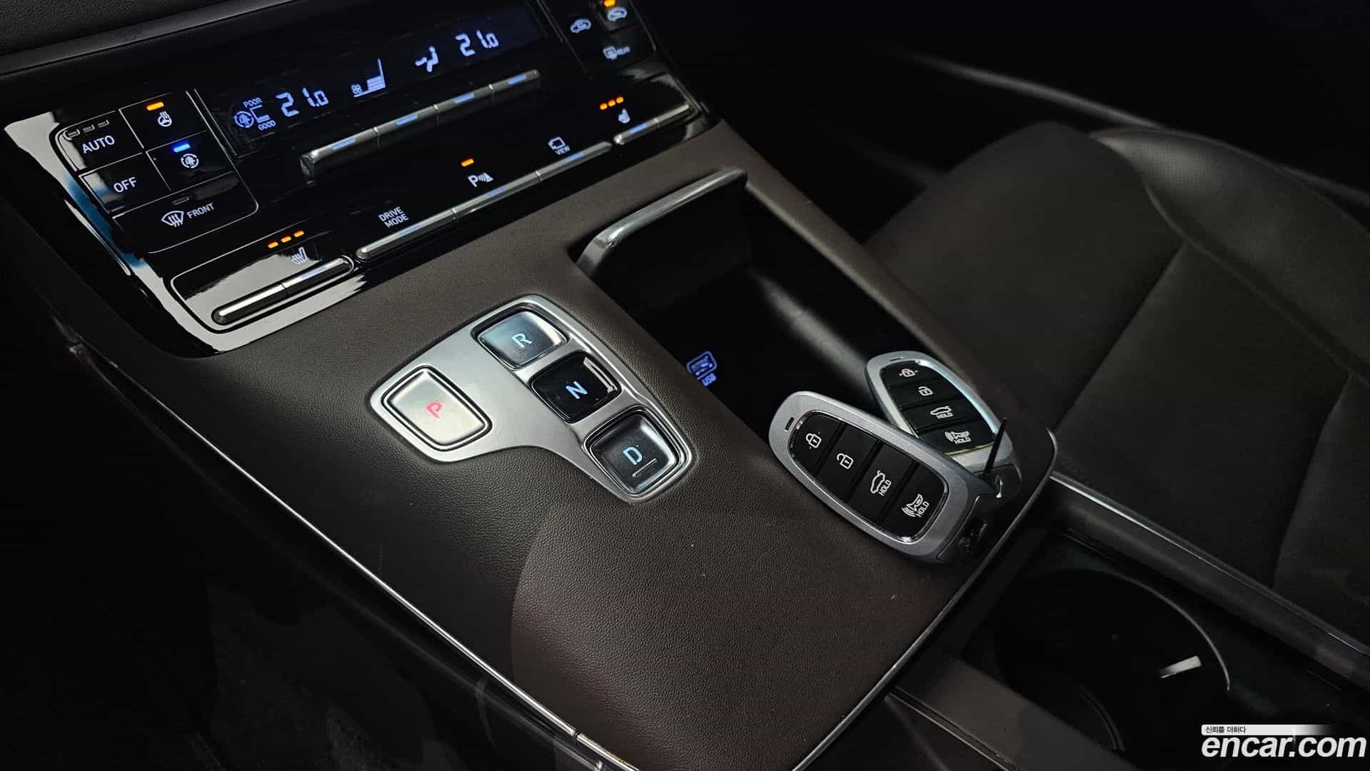 Grandeur Hyundai 2021.2-INNER-009