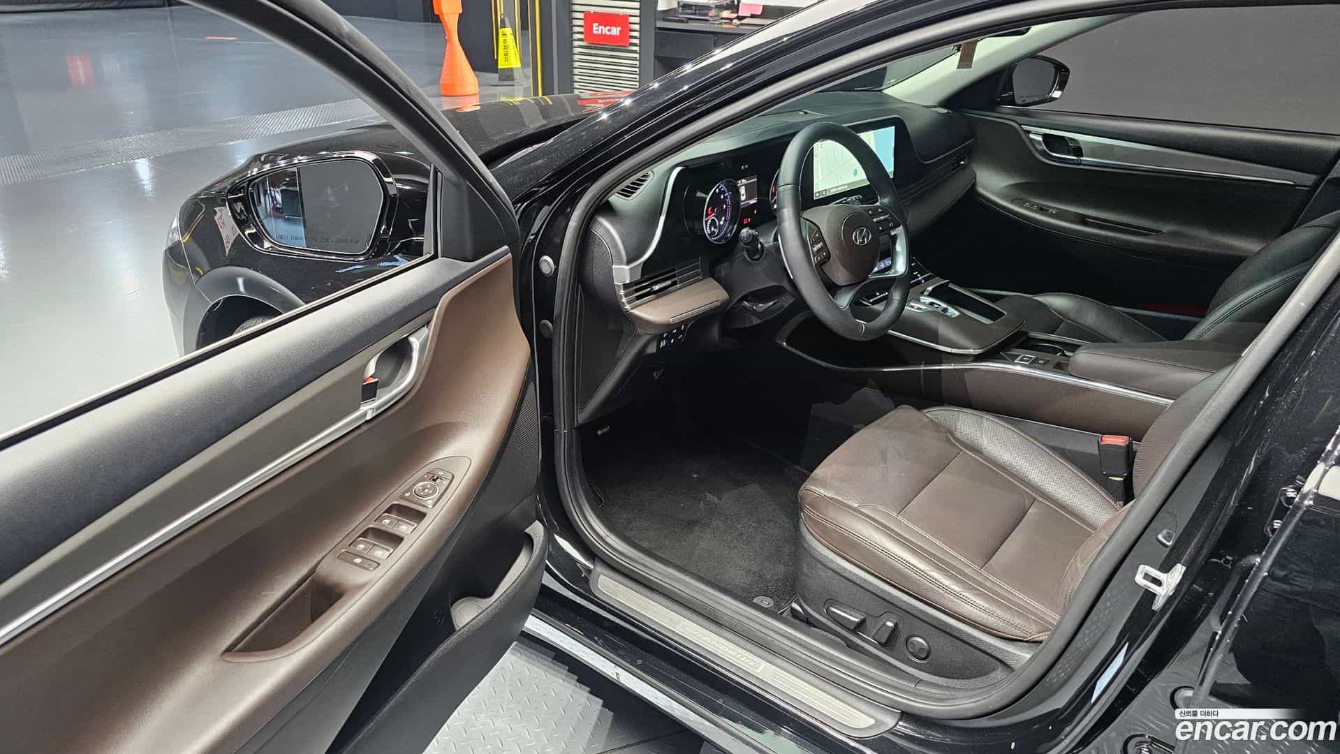 Grandeur Hyundai 2021.2-INNER-010