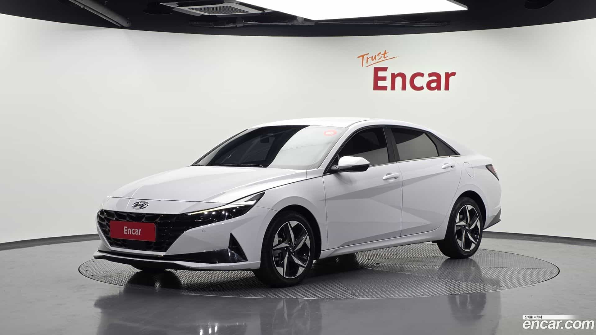 AVANTE Hyundai 2022.4-OUTER-001