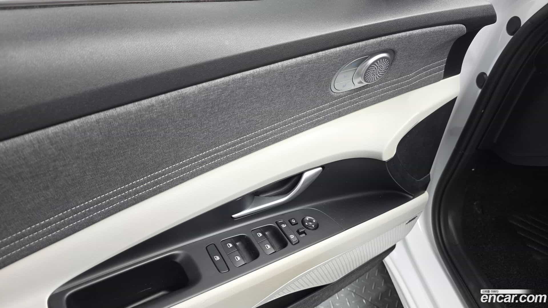 AVANTE Hyundai 2022.4-INNER-034
