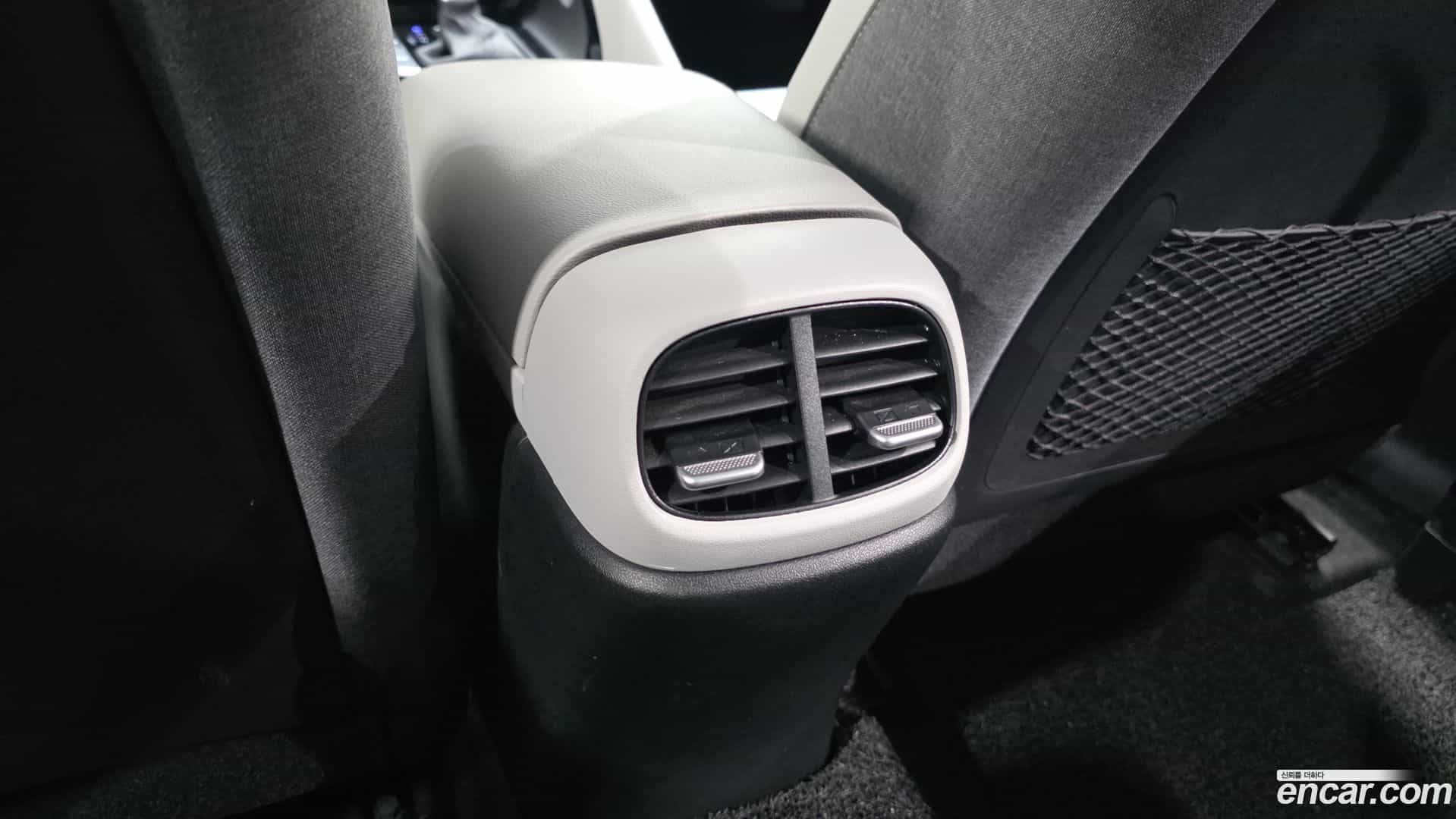 AVANTE Hyundai 2022.4-OPTION-042