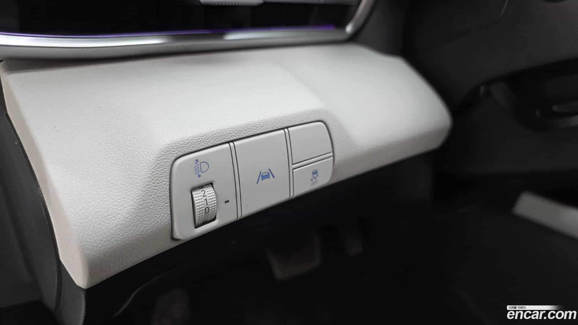 AVANTE Hyundai 2022.4-OPTION-044