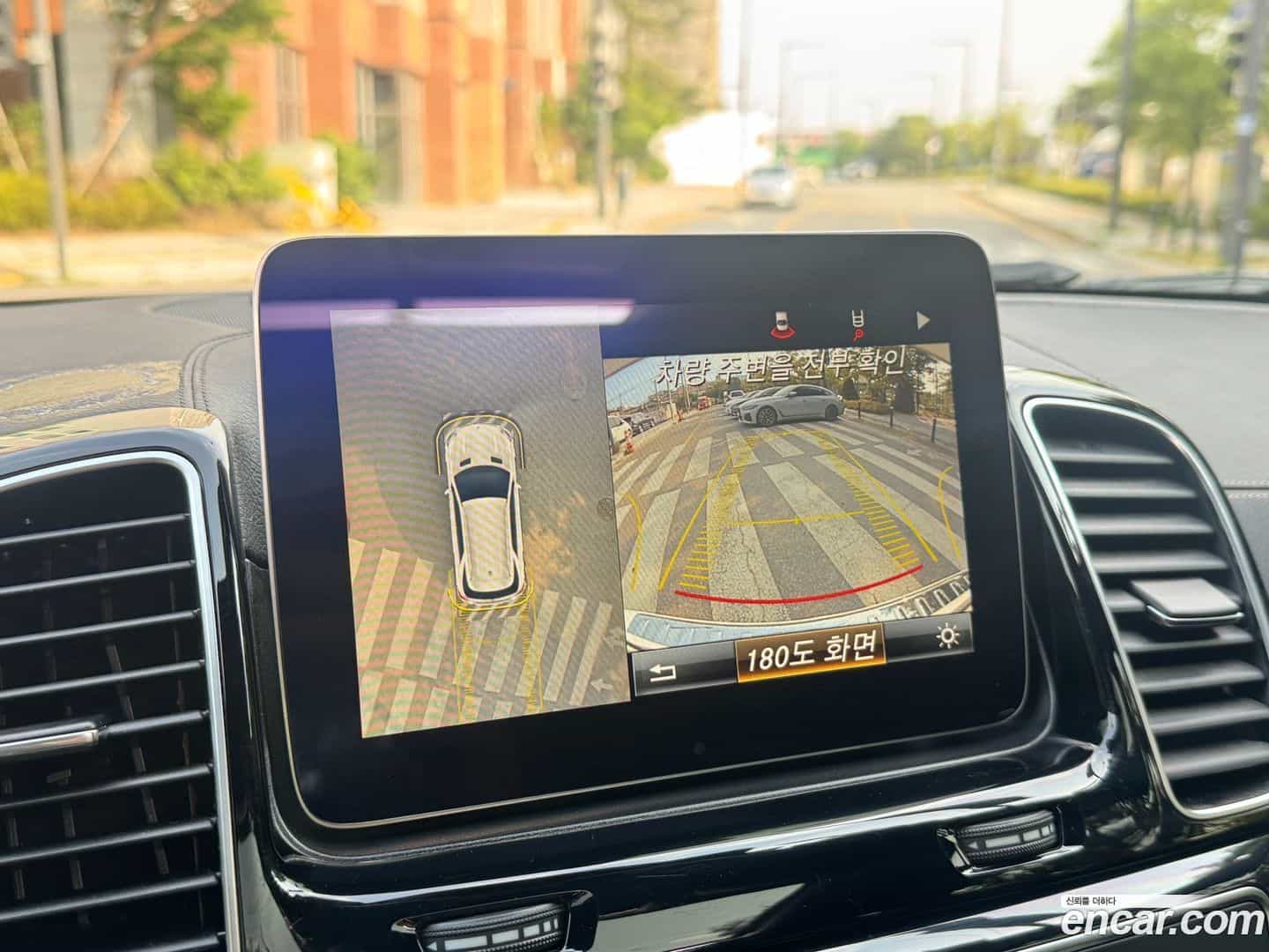 GLE-Class Mercedes-Benz 2016.11-OPTION-019
