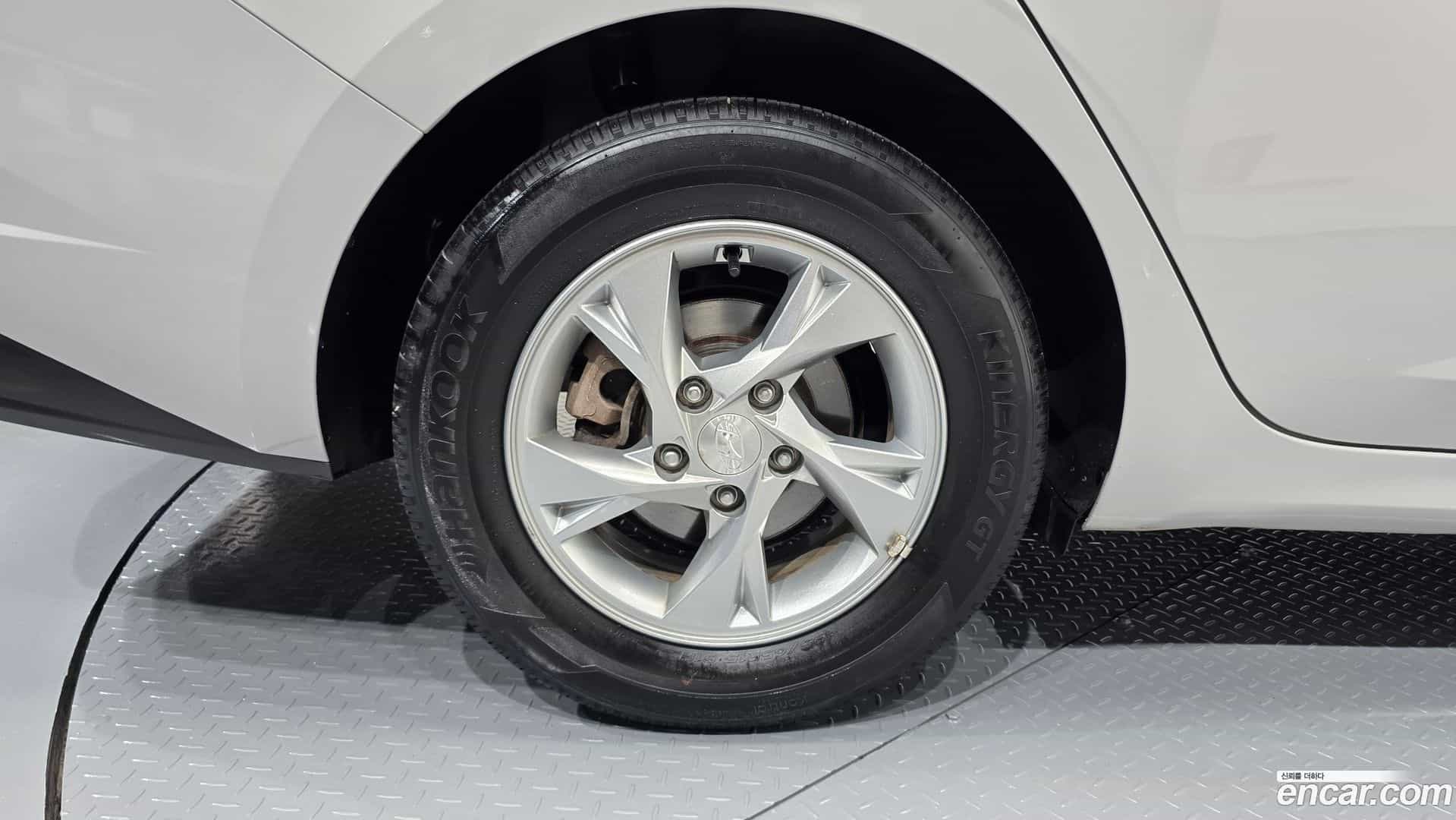 AVANTE Hyundai 2022.6-OUTER-005