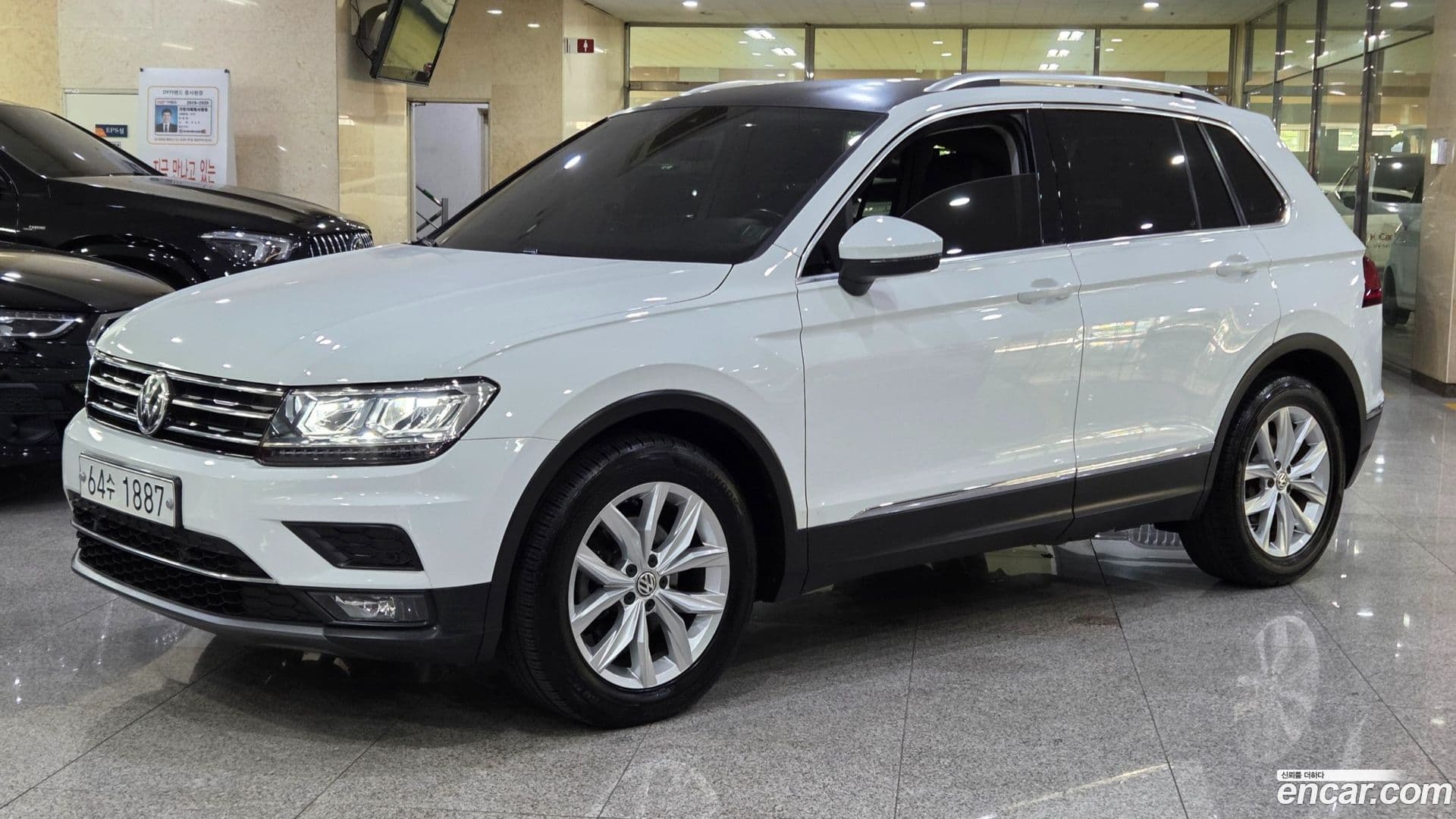 Main__Slider__Photo:Tiguan Volkswagen 2018.5-0