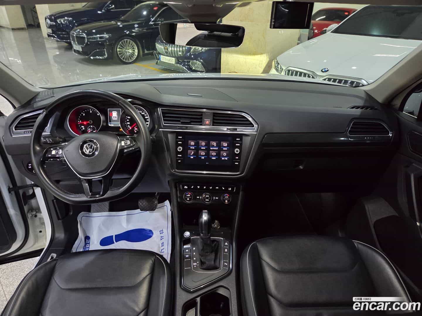 Tiguan Volkswagen 2018.5-INNER-008