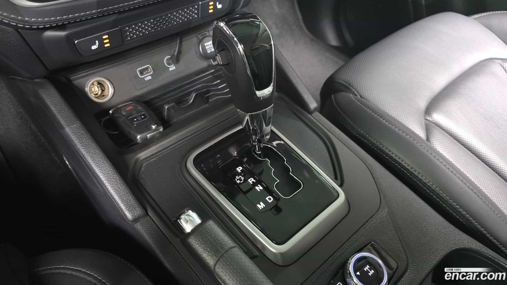 Rexton KG Mobility 2018.11-INNER-009