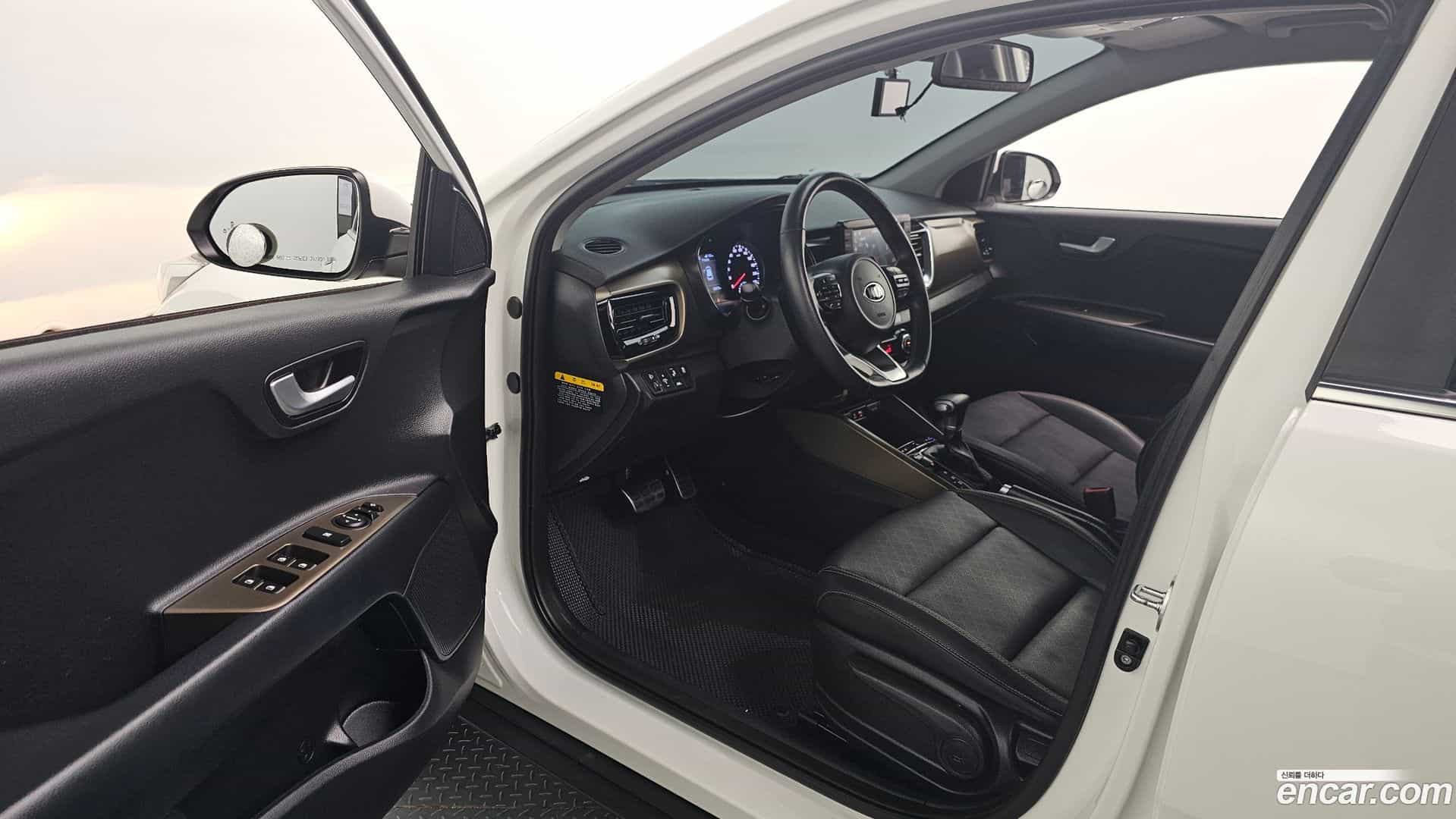 Stonic Kia 2020.3-INNER-010