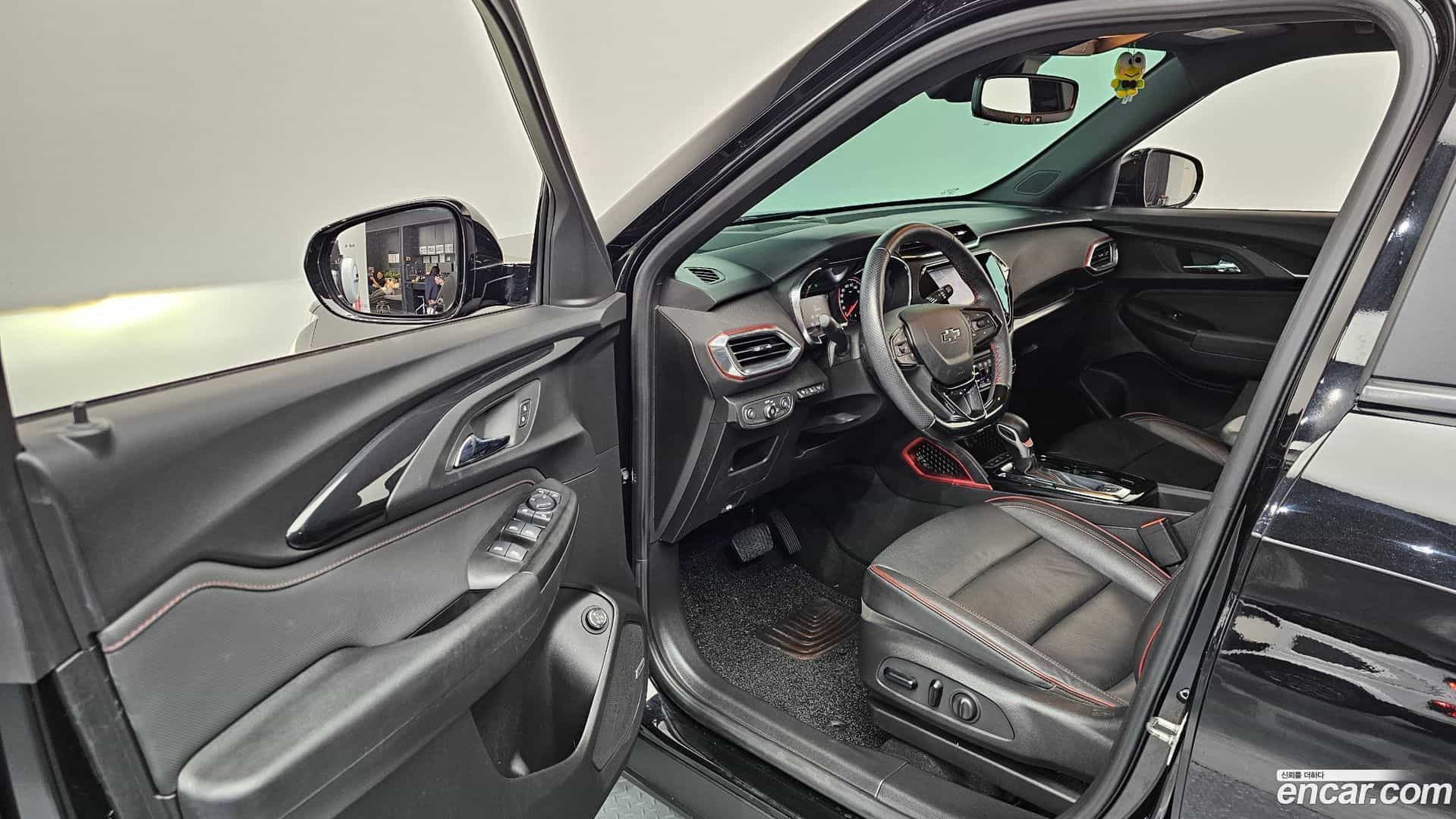 Trailblazer Chevrolet 2021.3-INNER-010