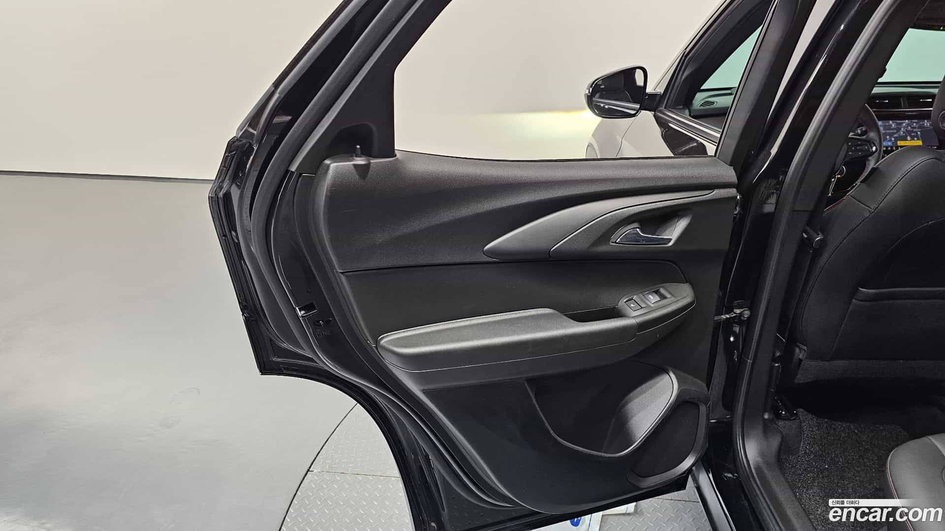 Trailblazer Chevrolet 2021.3-INNER-035