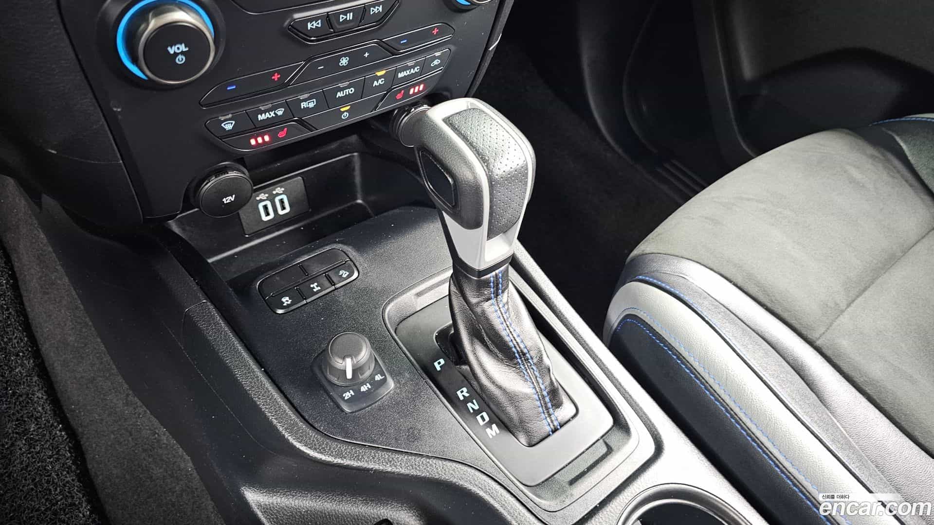Ranger Ford 2022.1-INNER-009