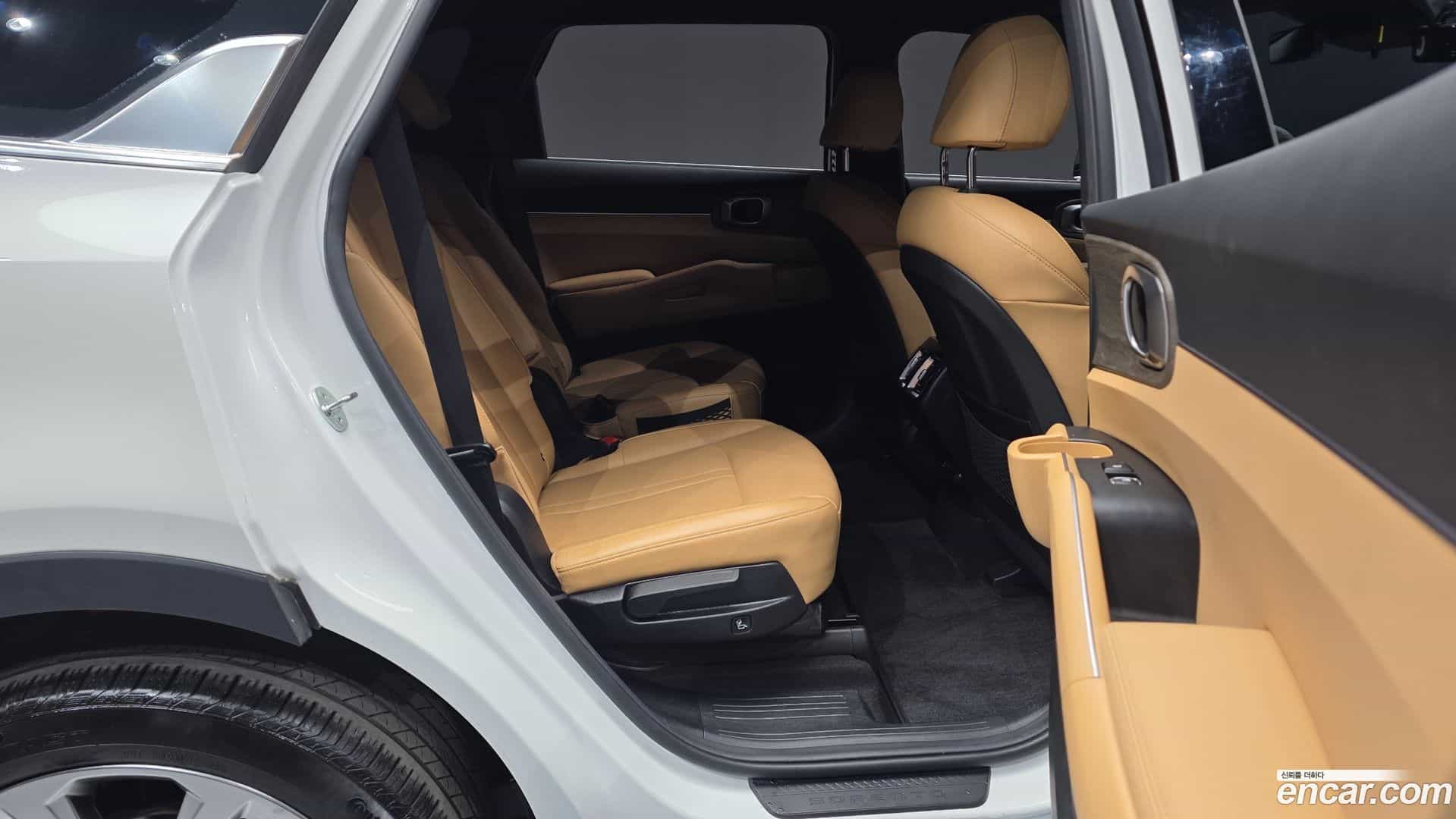 Sorento Kia 2023.0-OPTION-016