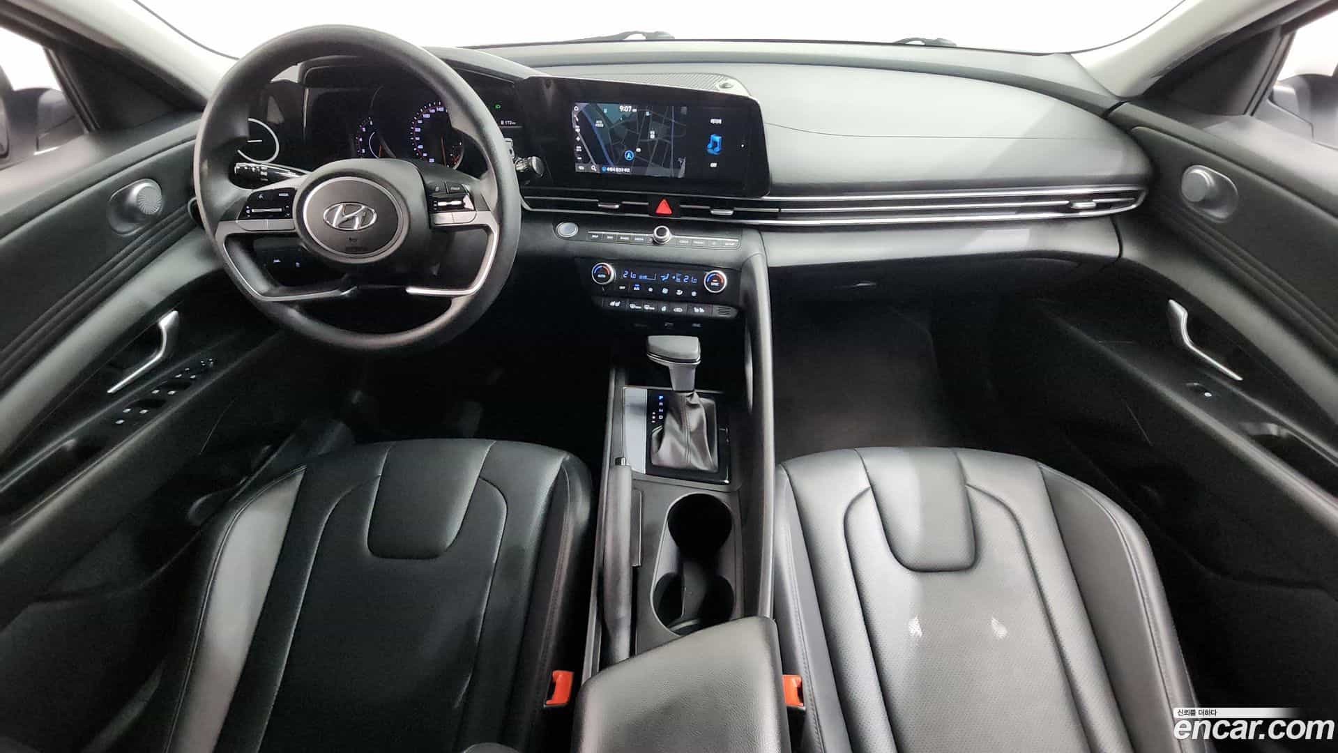 AVANTE Hyundai 2020.4-INNER-007